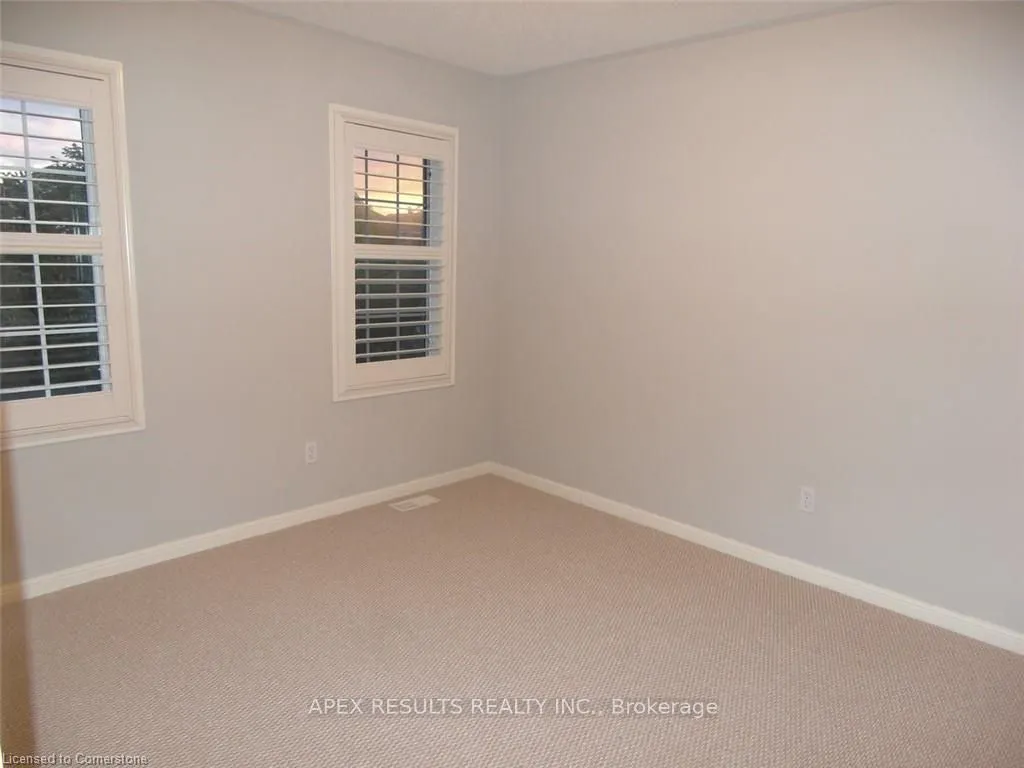 2289 Dunforest Crescent