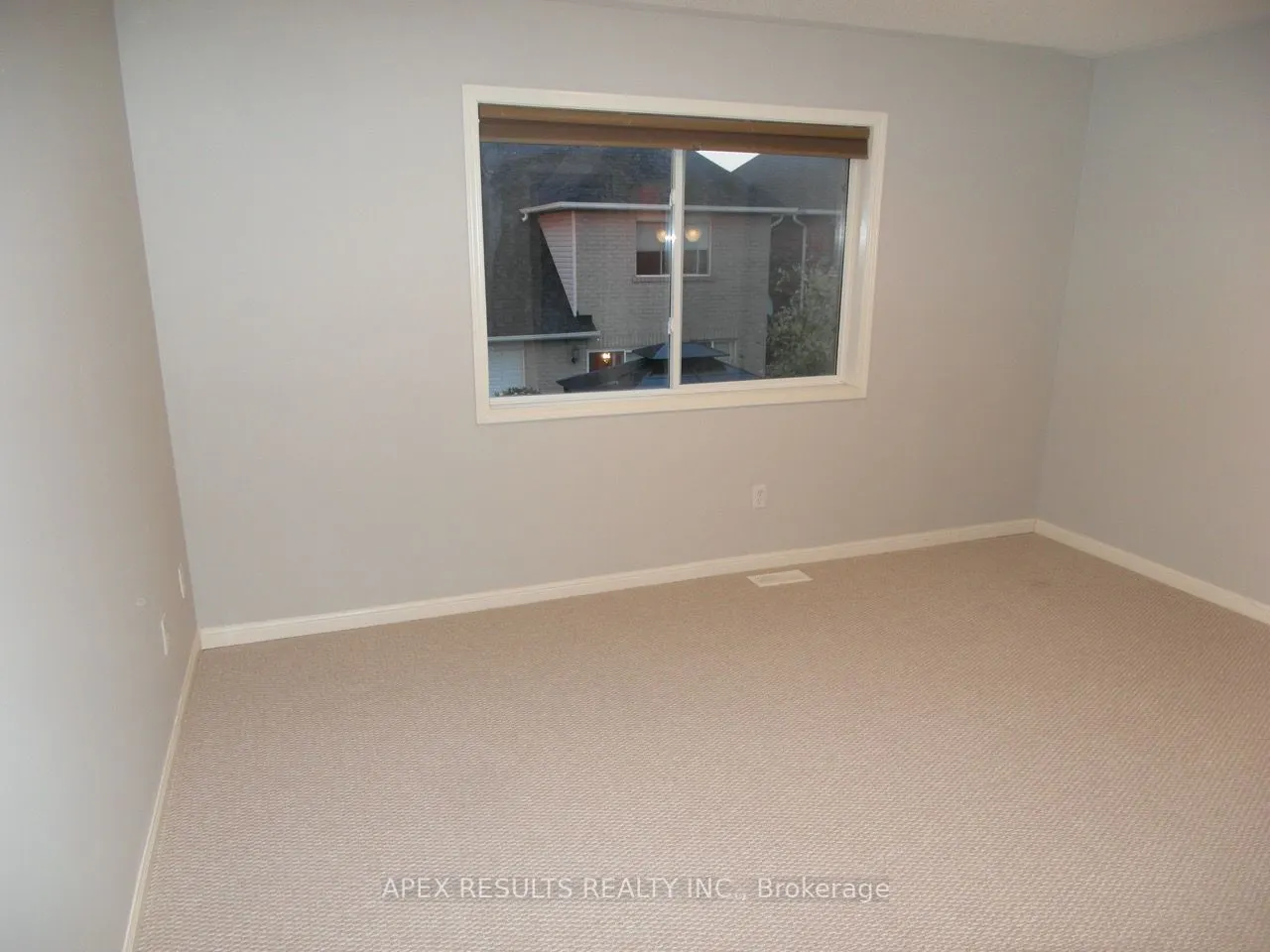 2289 Dunforest Crescent