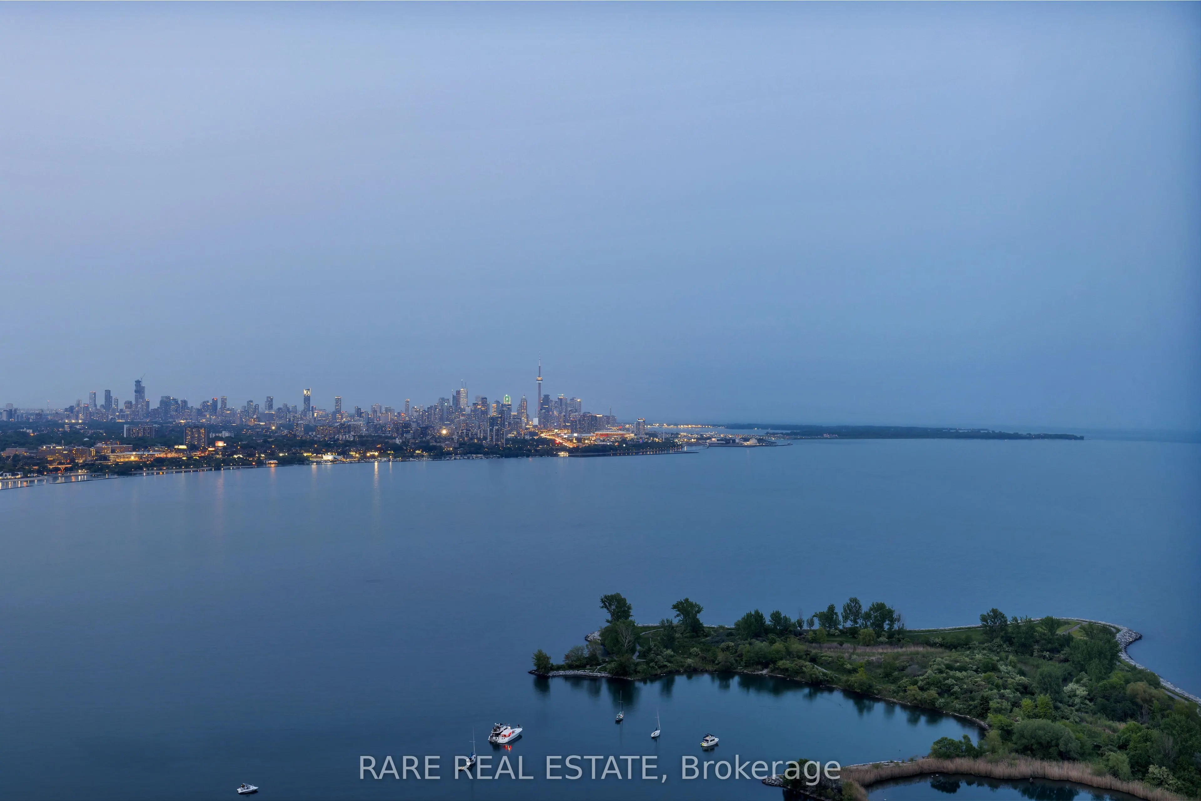 33 Shore Breeze Drive, #UPH4103