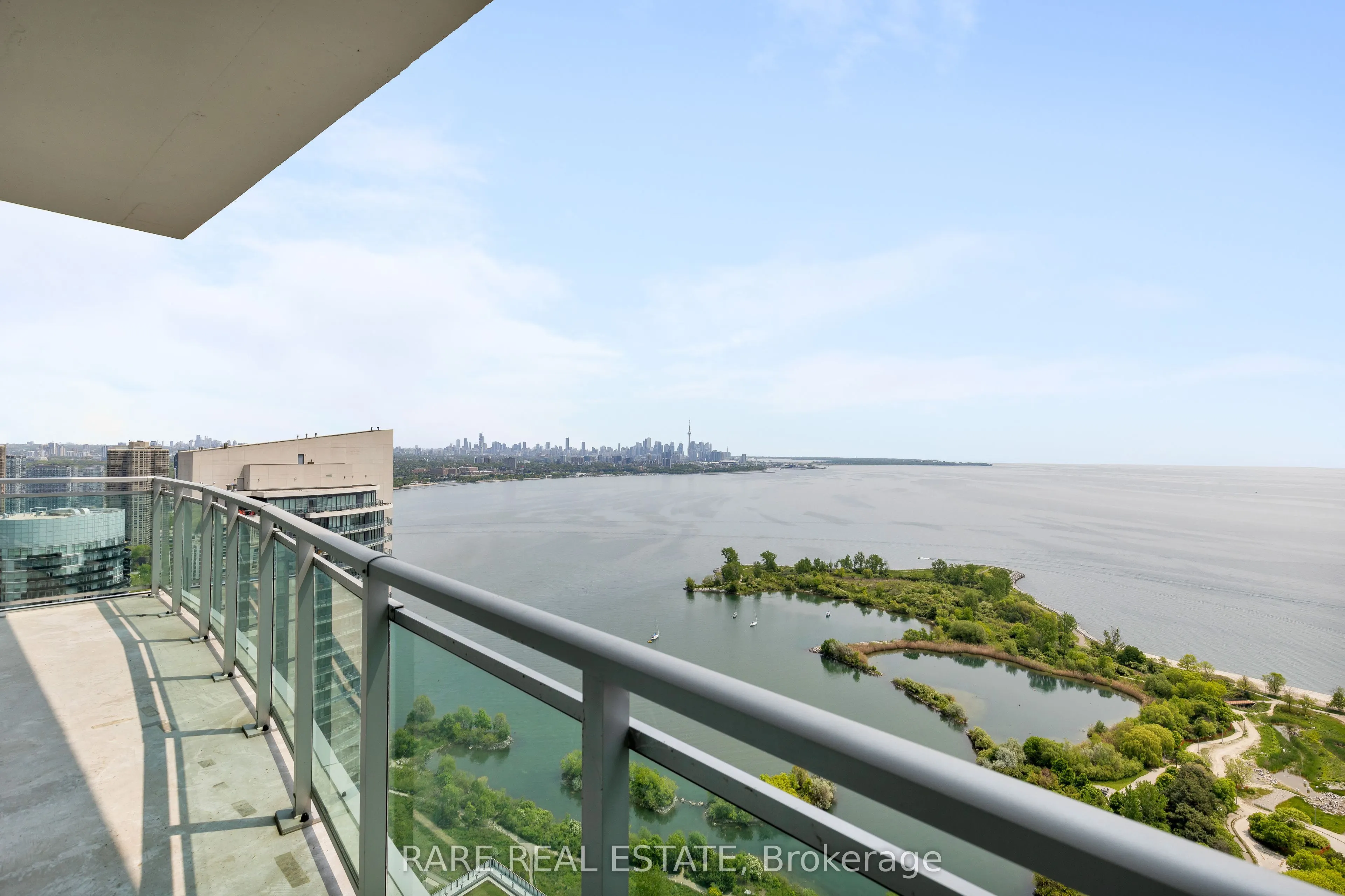 33 Shore Breeze Drive, #UPH4103