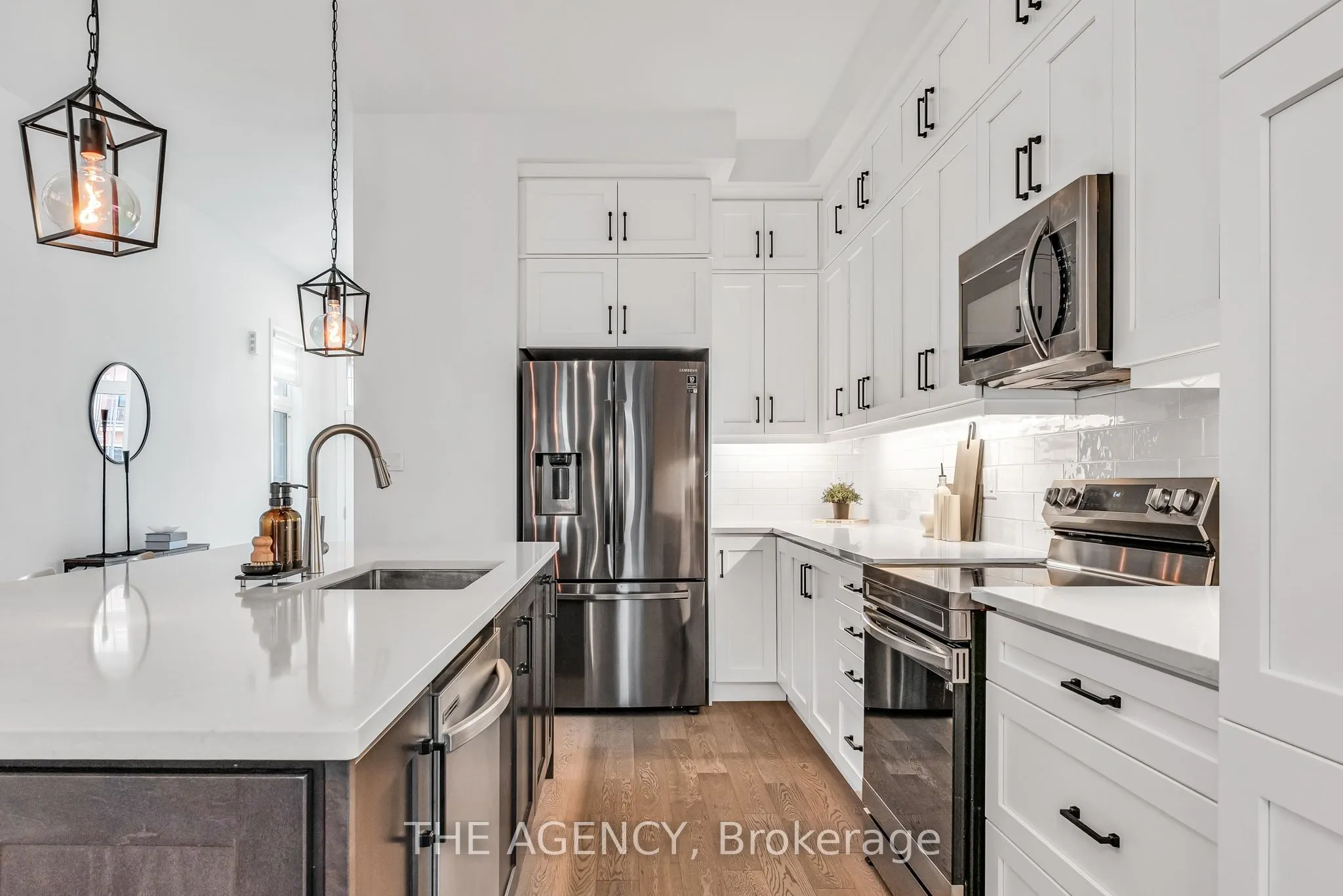 3045 William Cutmore Boulevard