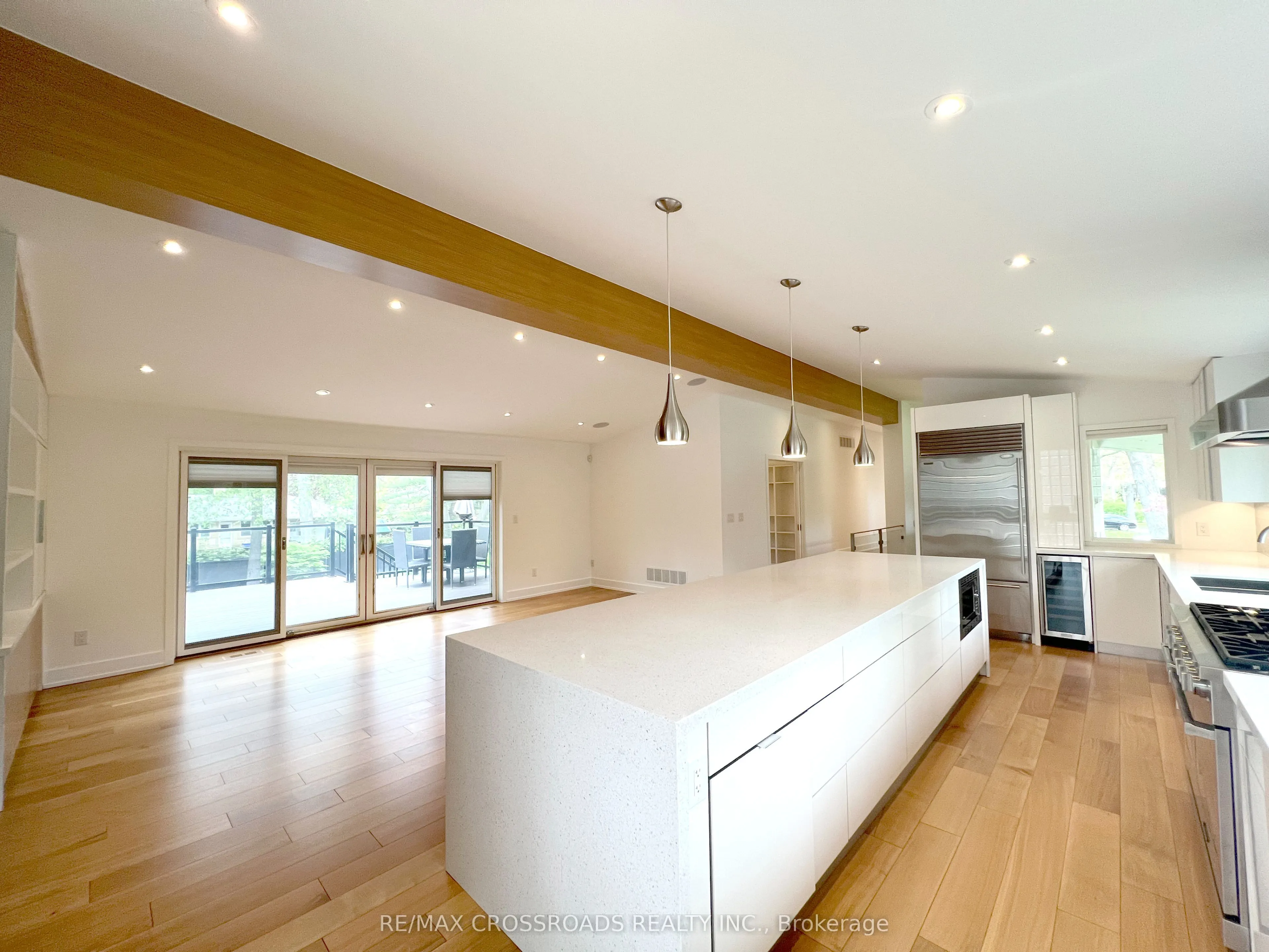 1532 Merrow Road