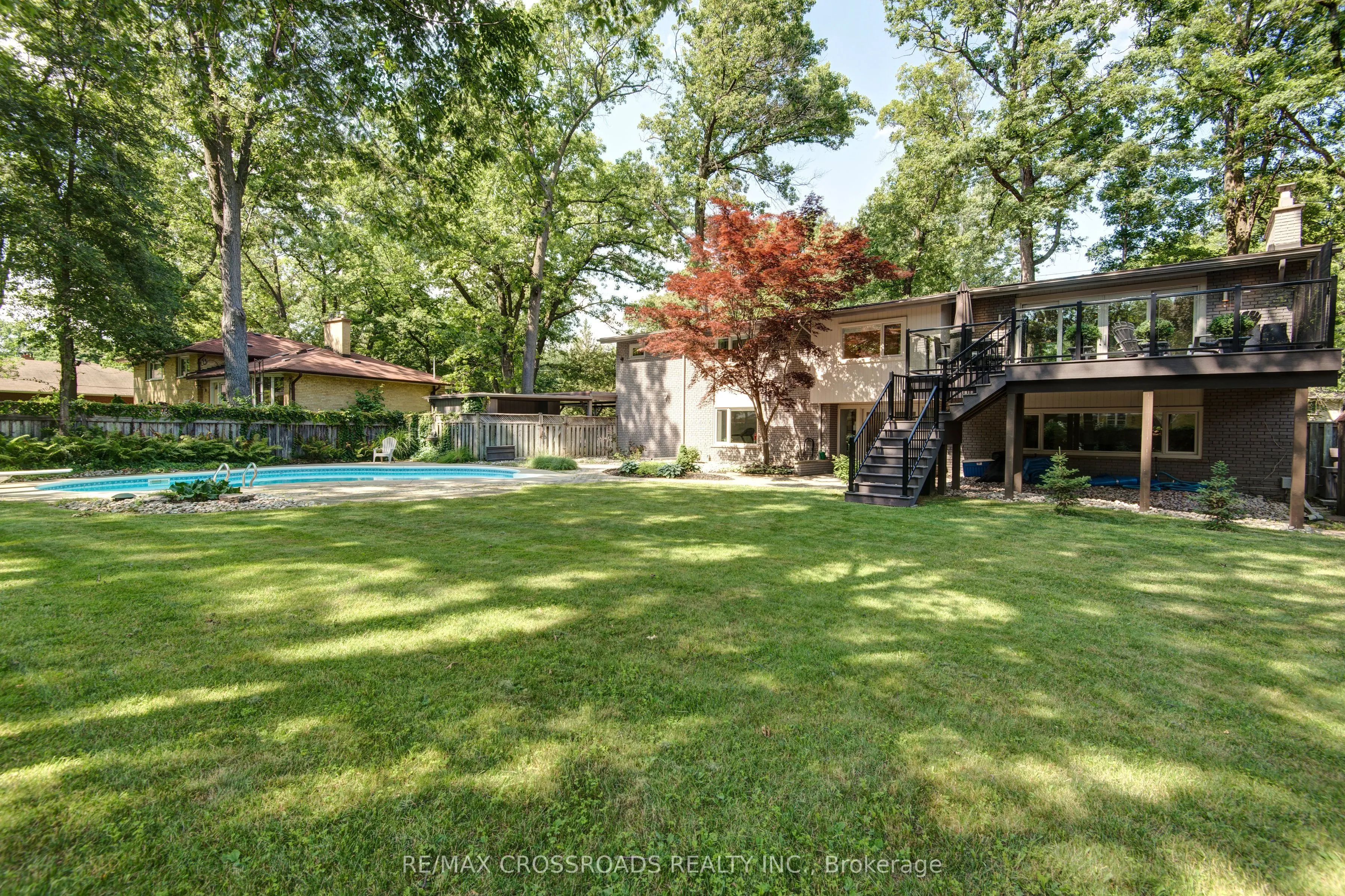 1532 Merrow Road