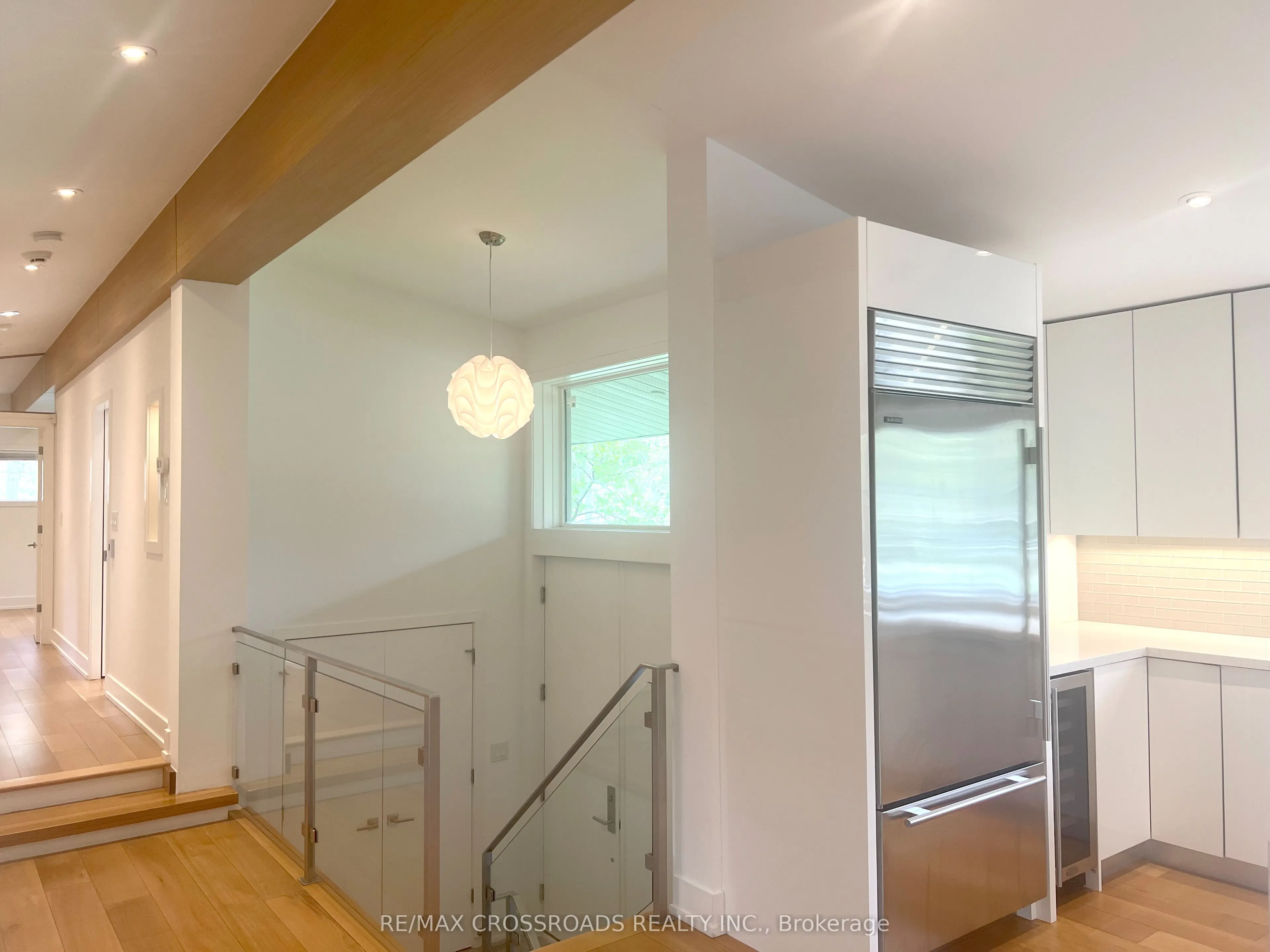 1532 Merrow Road