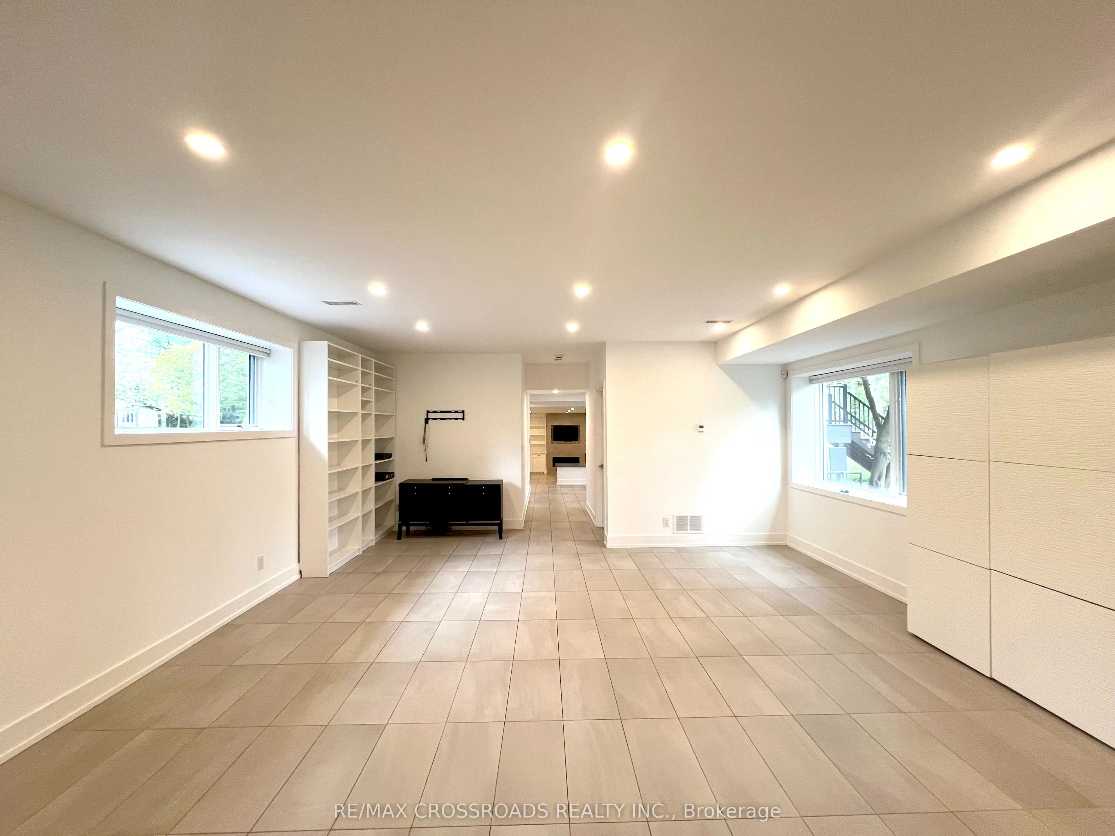 1532 Merrow Road