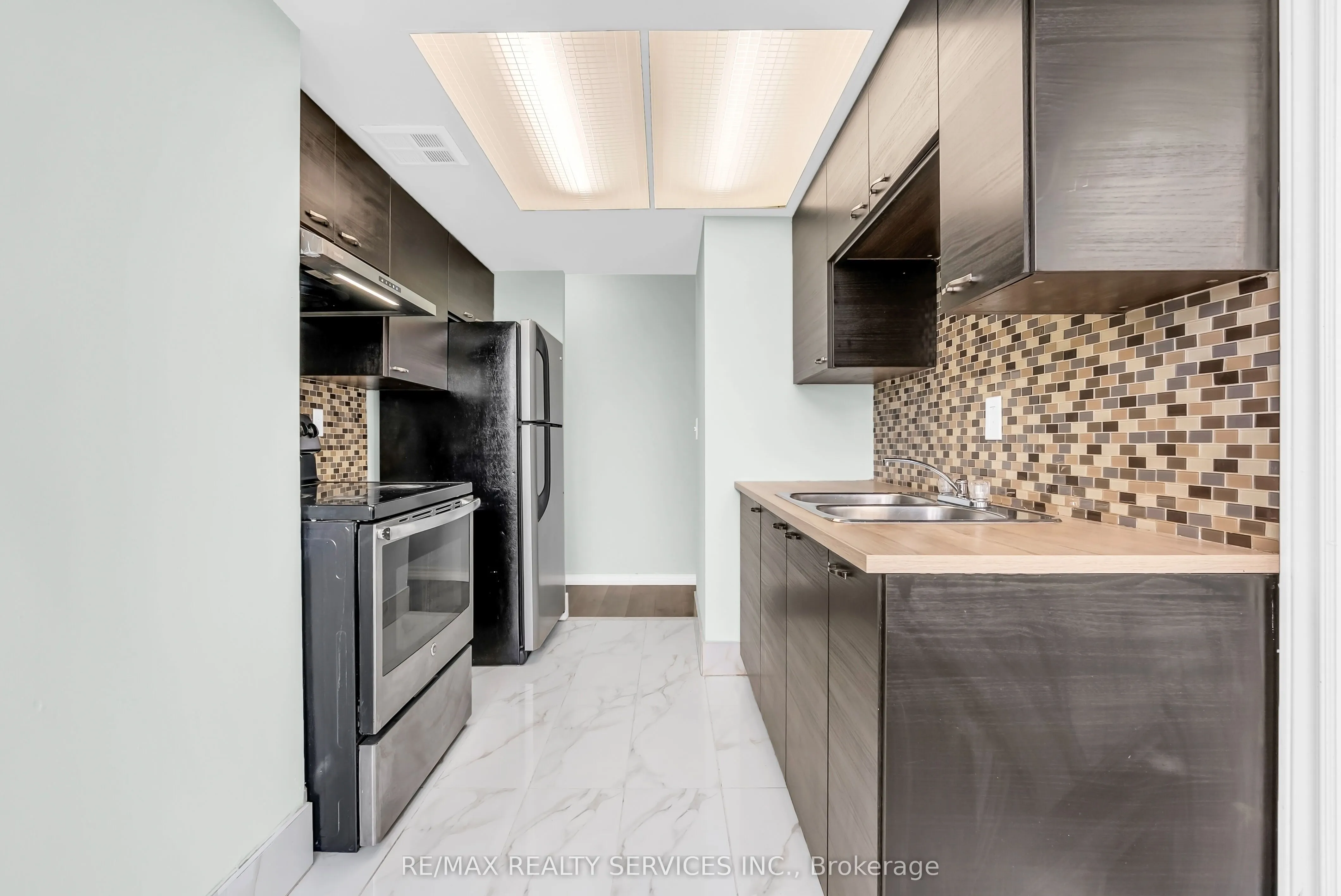 21 Markbrook Lane N, #306
