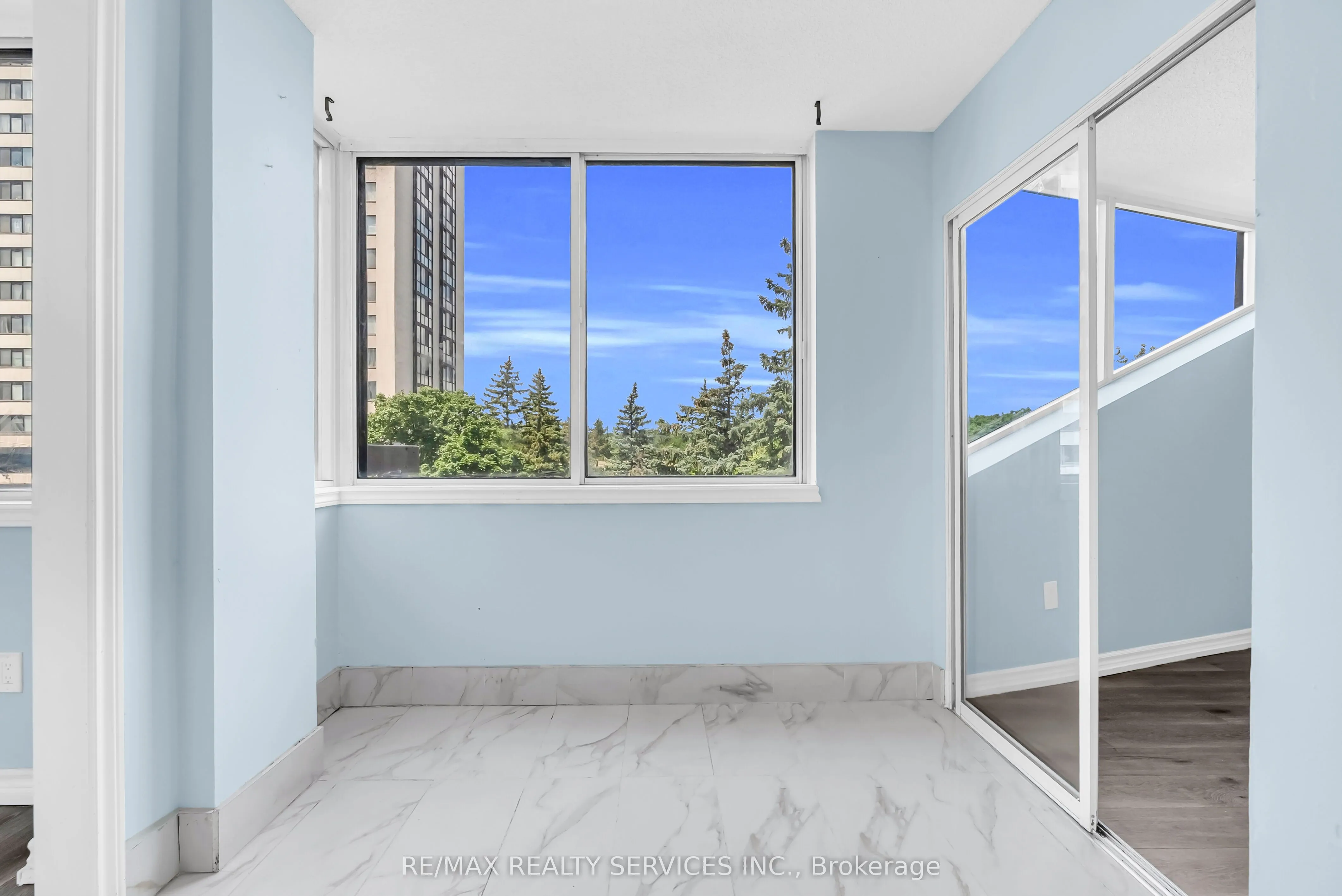 21 Markbrook Lane N, #306