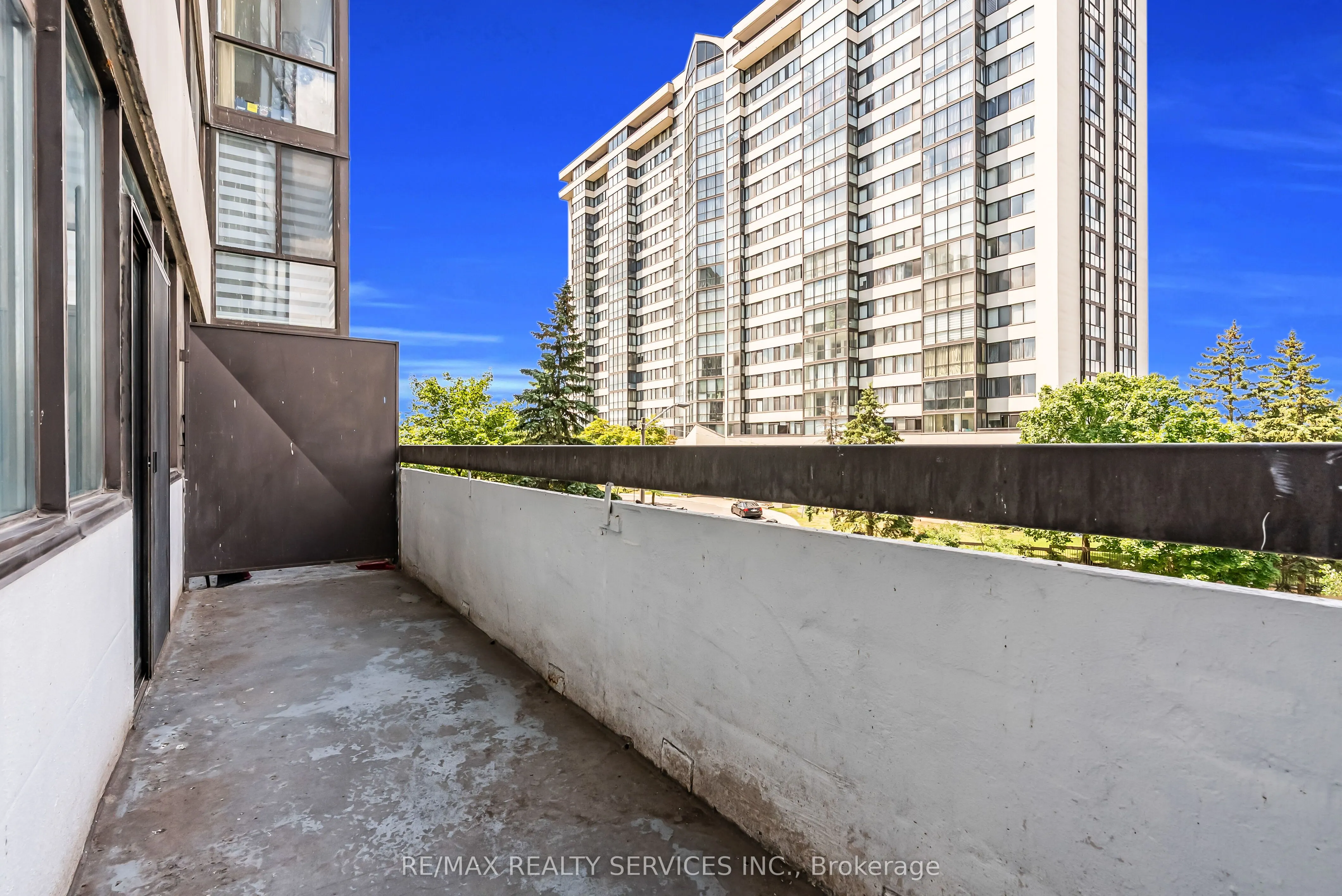 21 Markbrook Lane N, #306