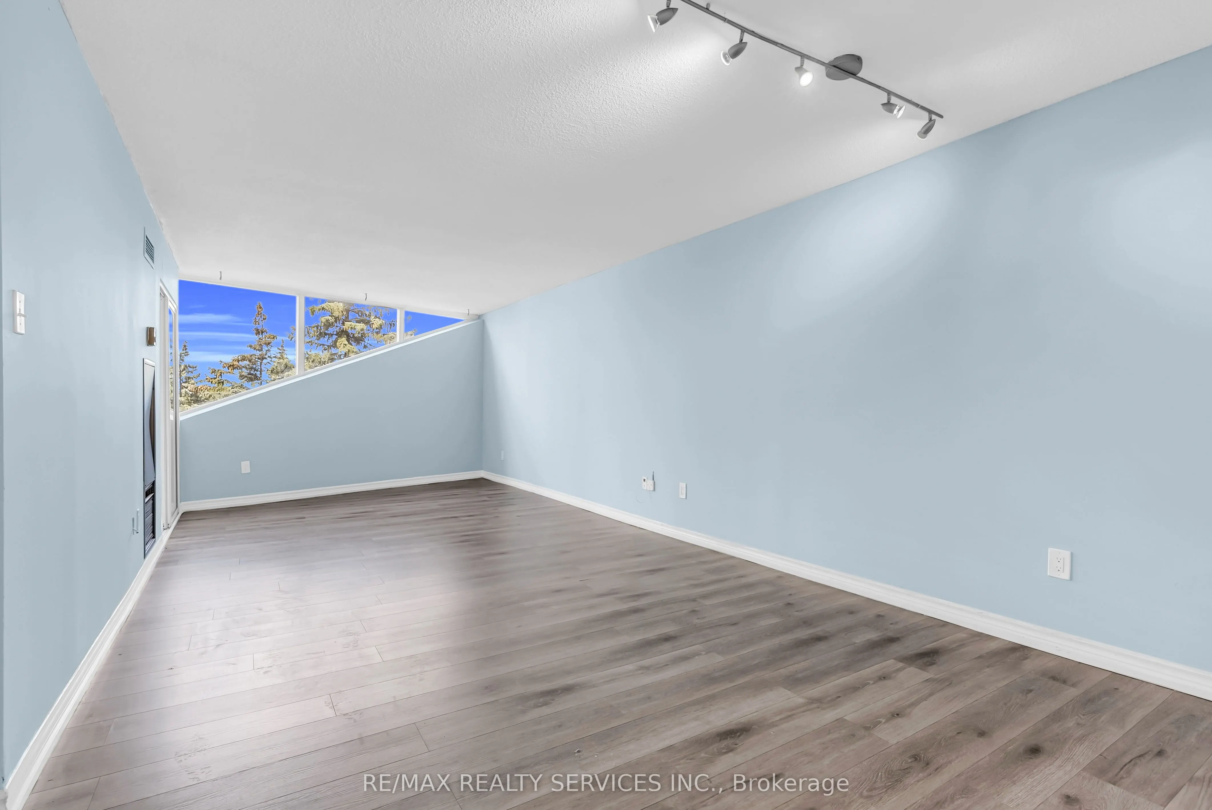 21 Markbrook Lane N, #306