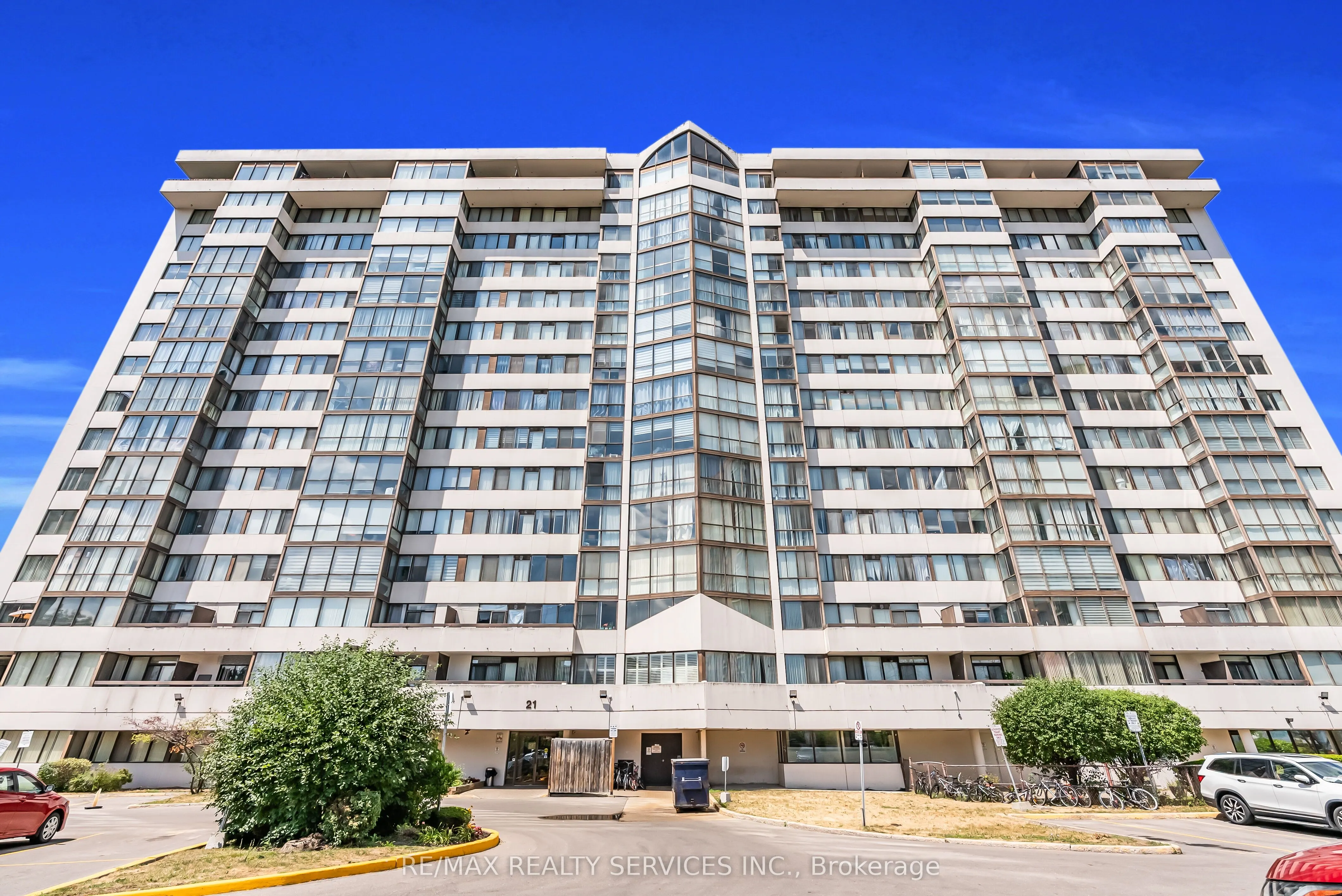 21 Markbrook Lane N, #306