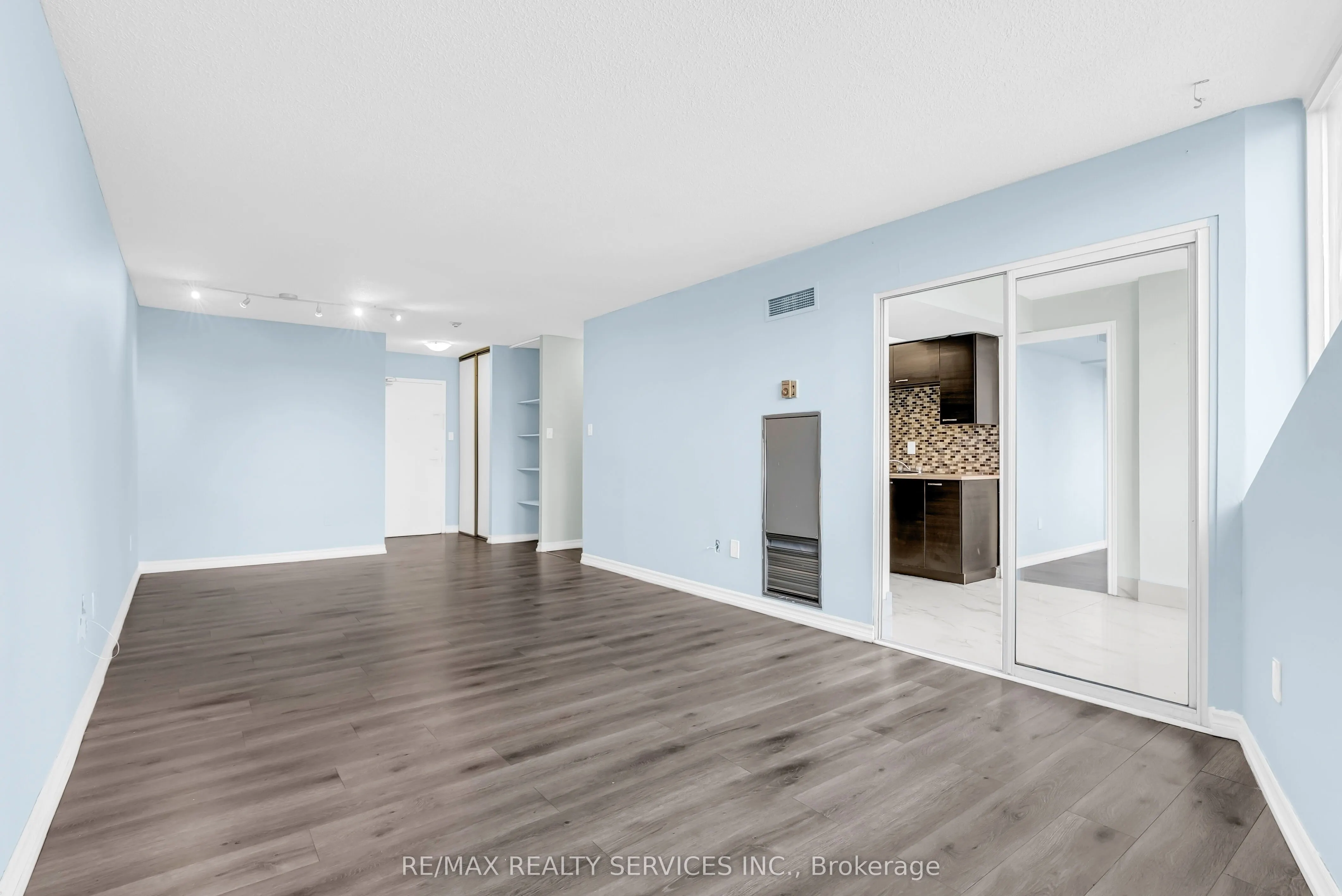 21 Markbrook Lane N, #306