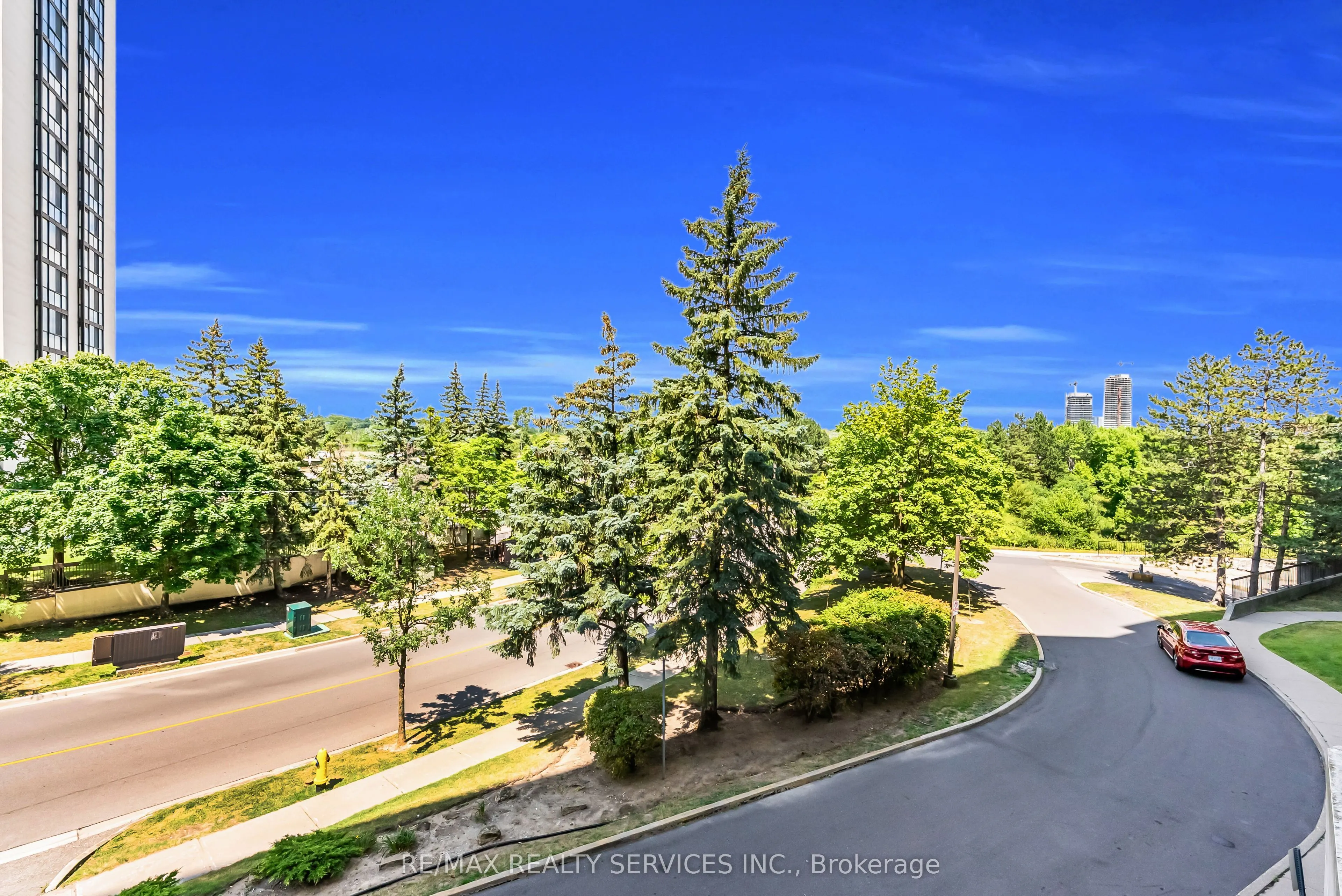 21 Markbrook Lane N, #306