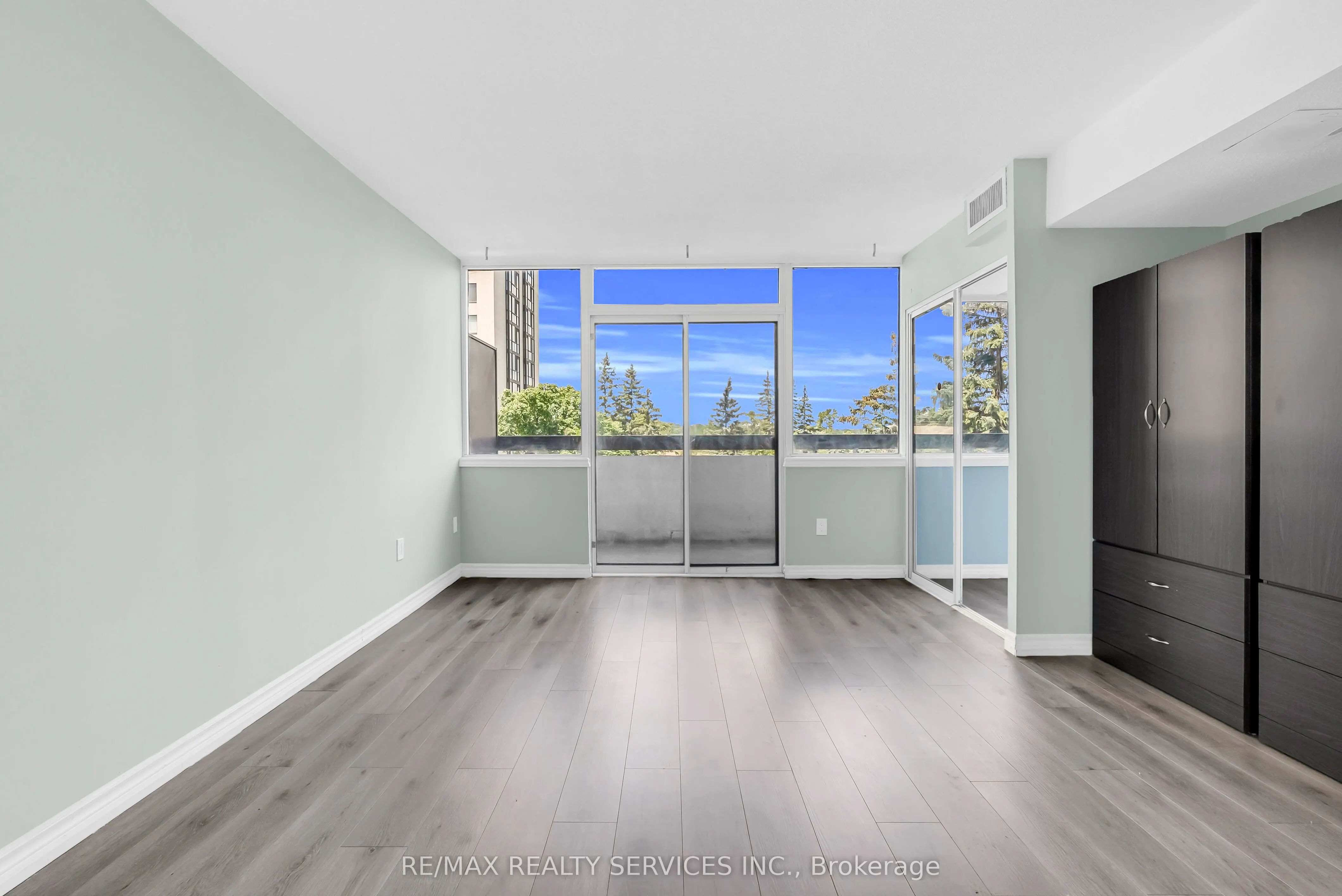 21 Markbrook Lane N, #306