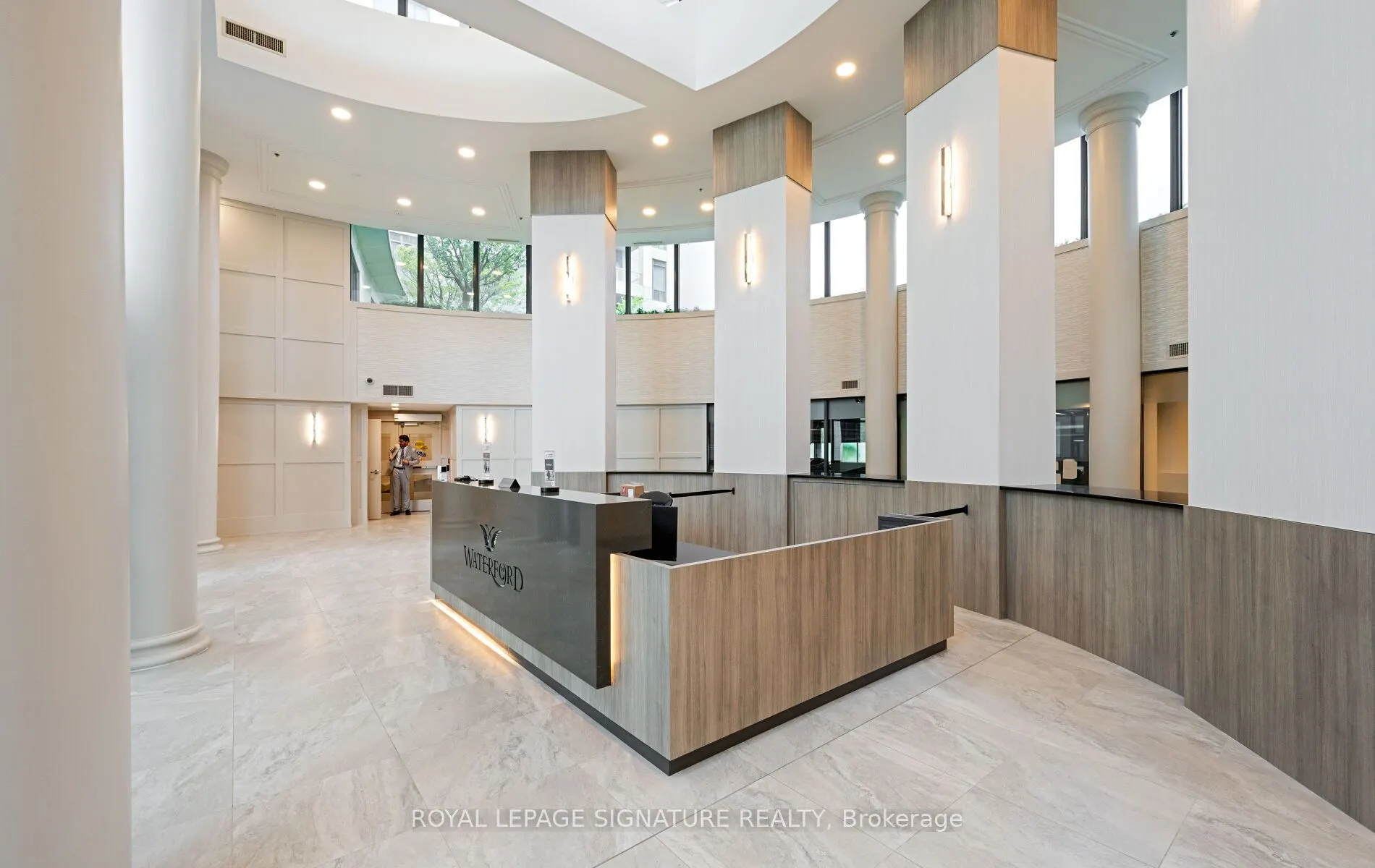 2083 Lake Shore Boulevard W, #1613