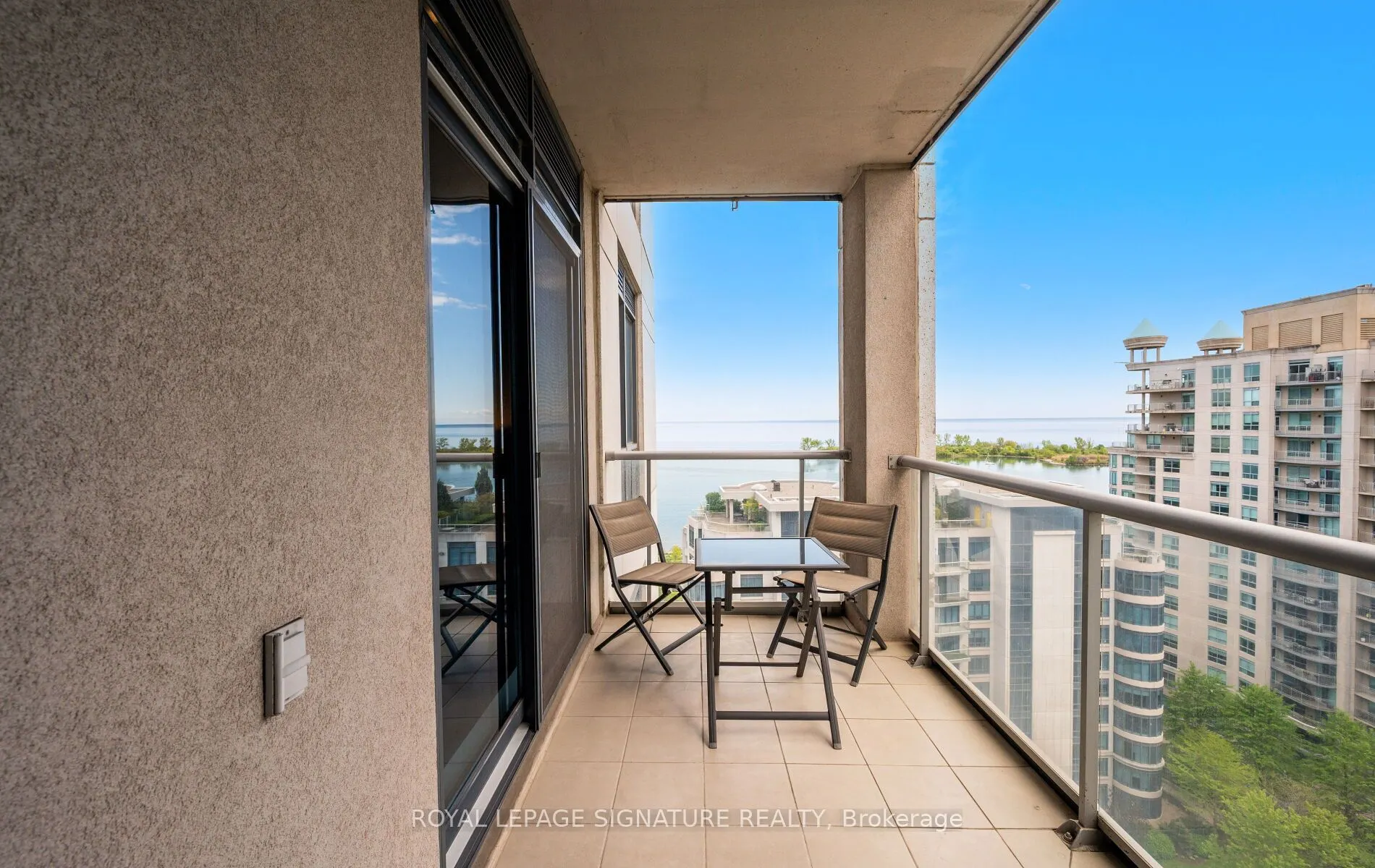 2083 Lake Shore Boulevard W, #1613