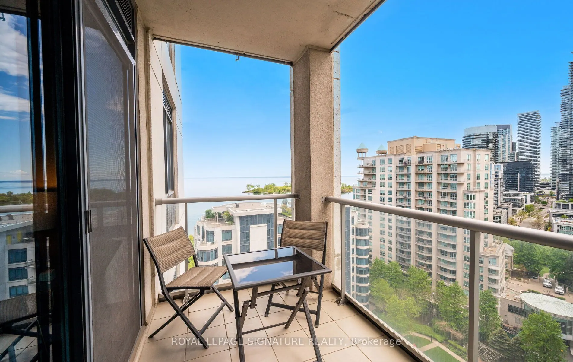 2083 Lake Shore Boulevard W, #1613