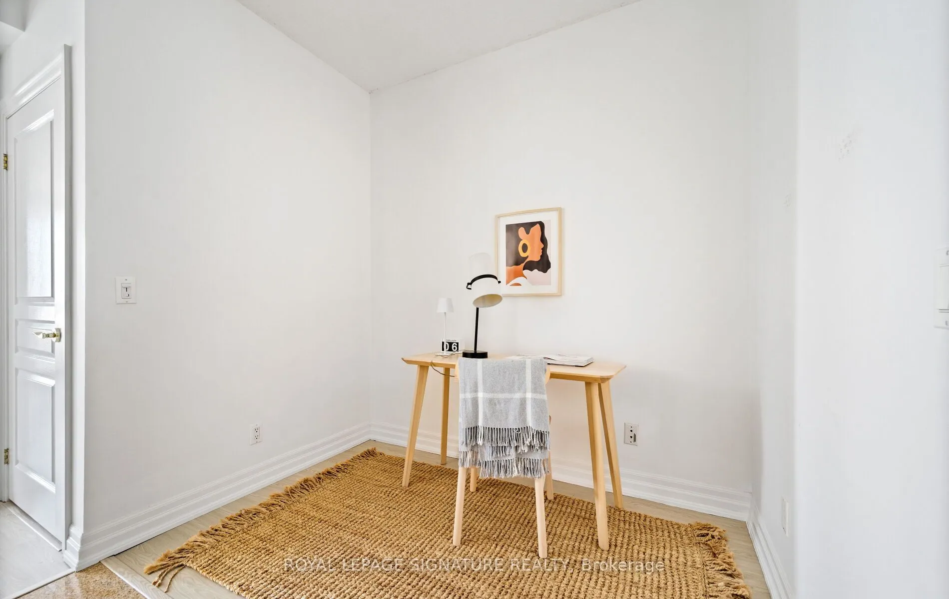 2083 Lake Shore Boulevard W, #1613