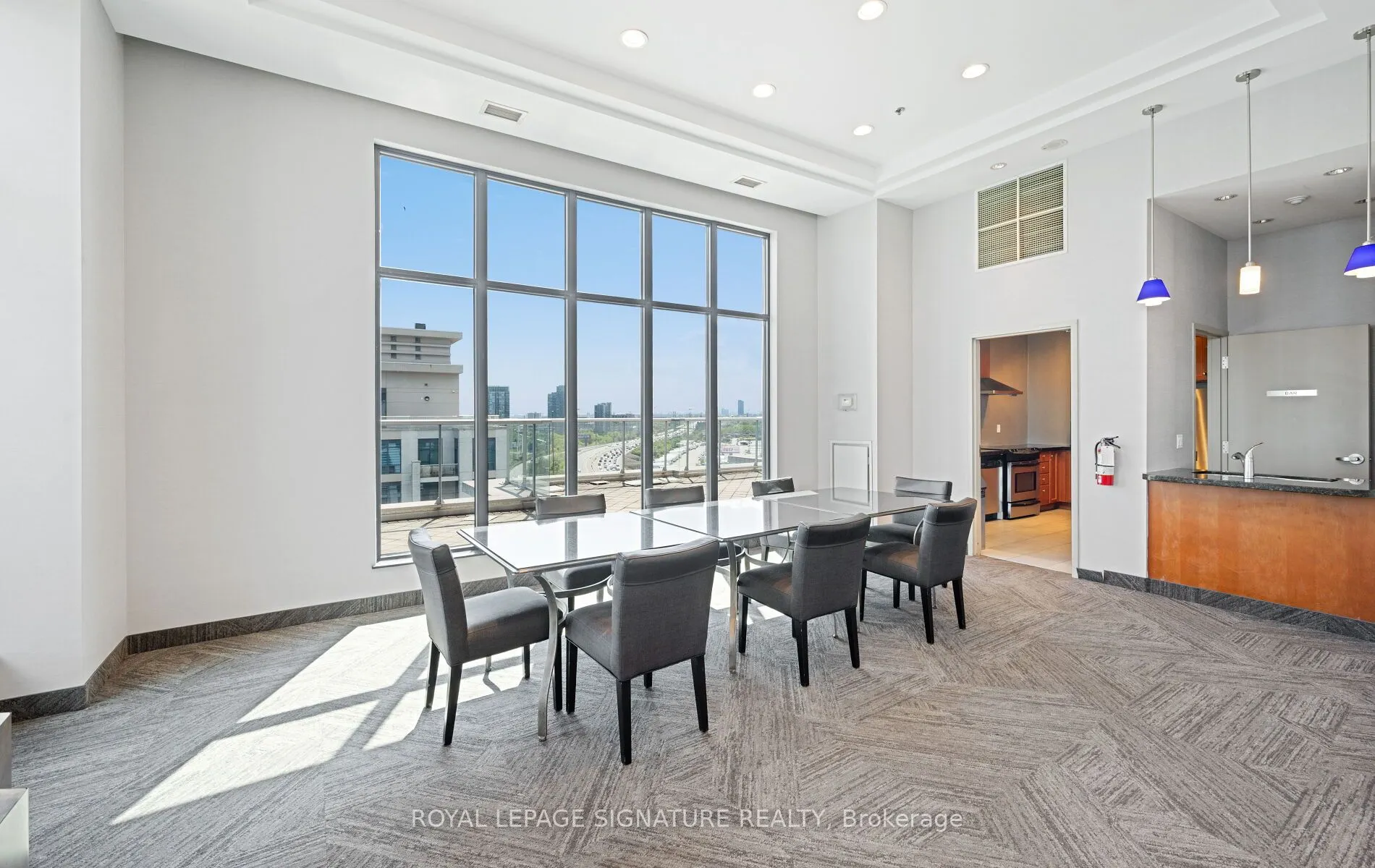 2083 Lake Shore Boulevard W, #1613