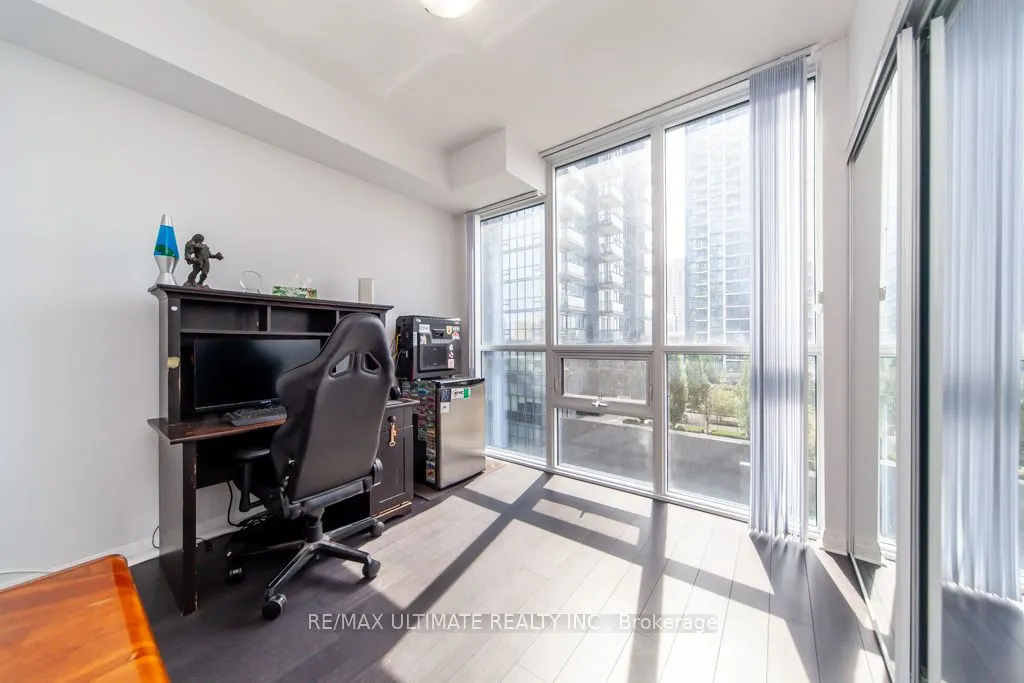 5033 Four Springs Avenue, #512