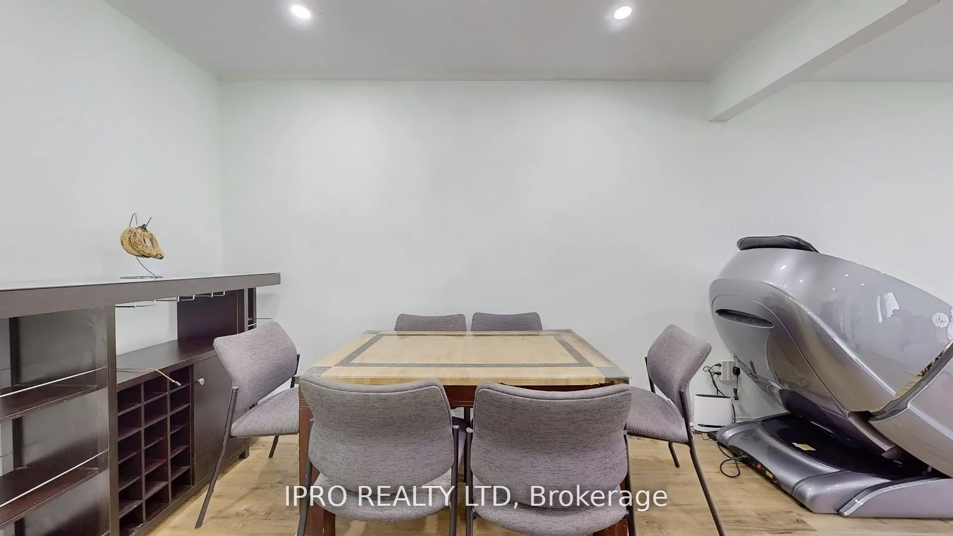 19 Flamingo Crescent