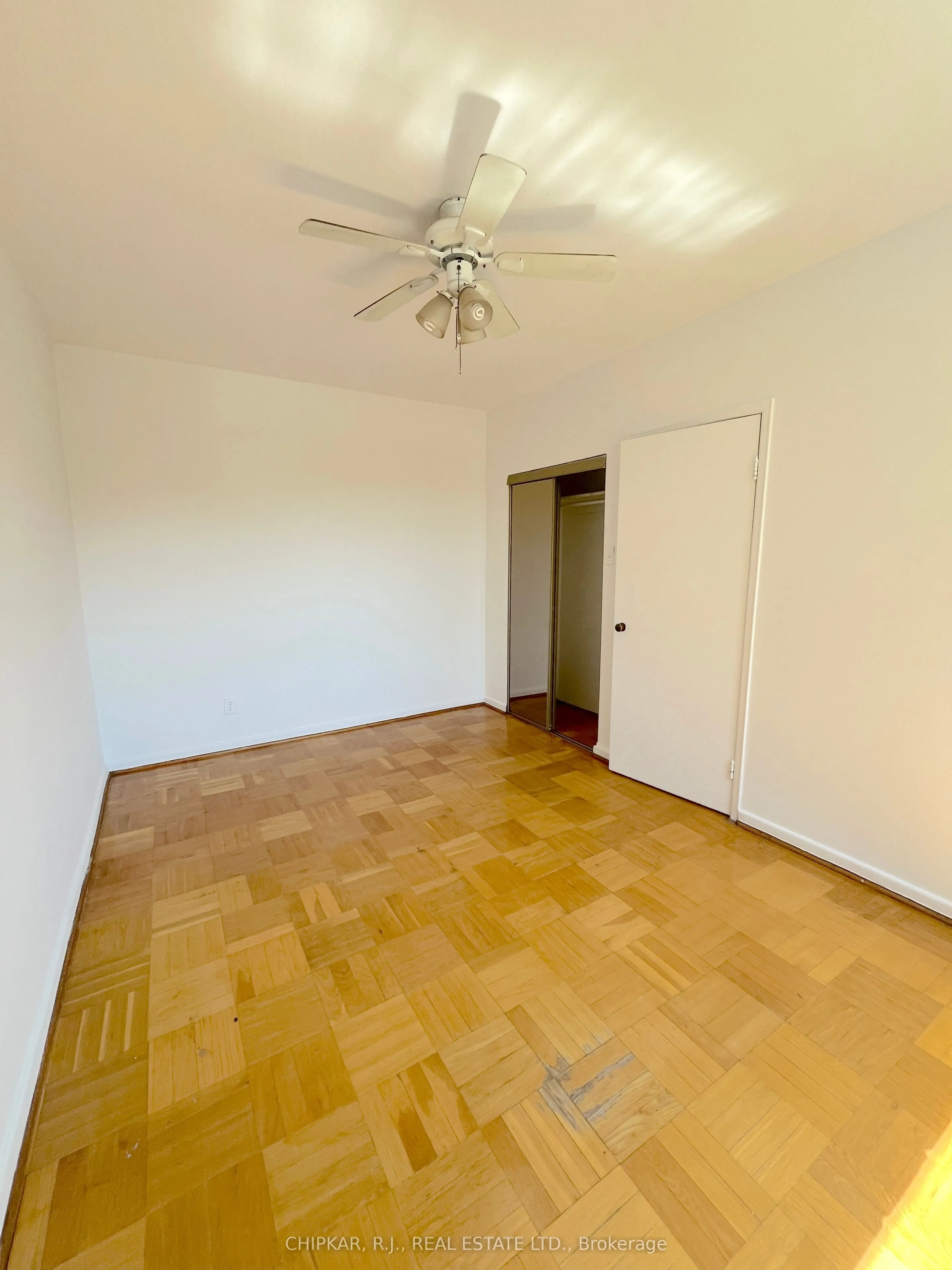 2000 Bloor Street W, #315