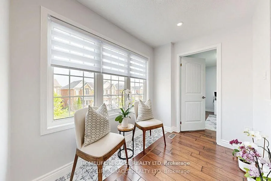 949 Zelinsky Crescent