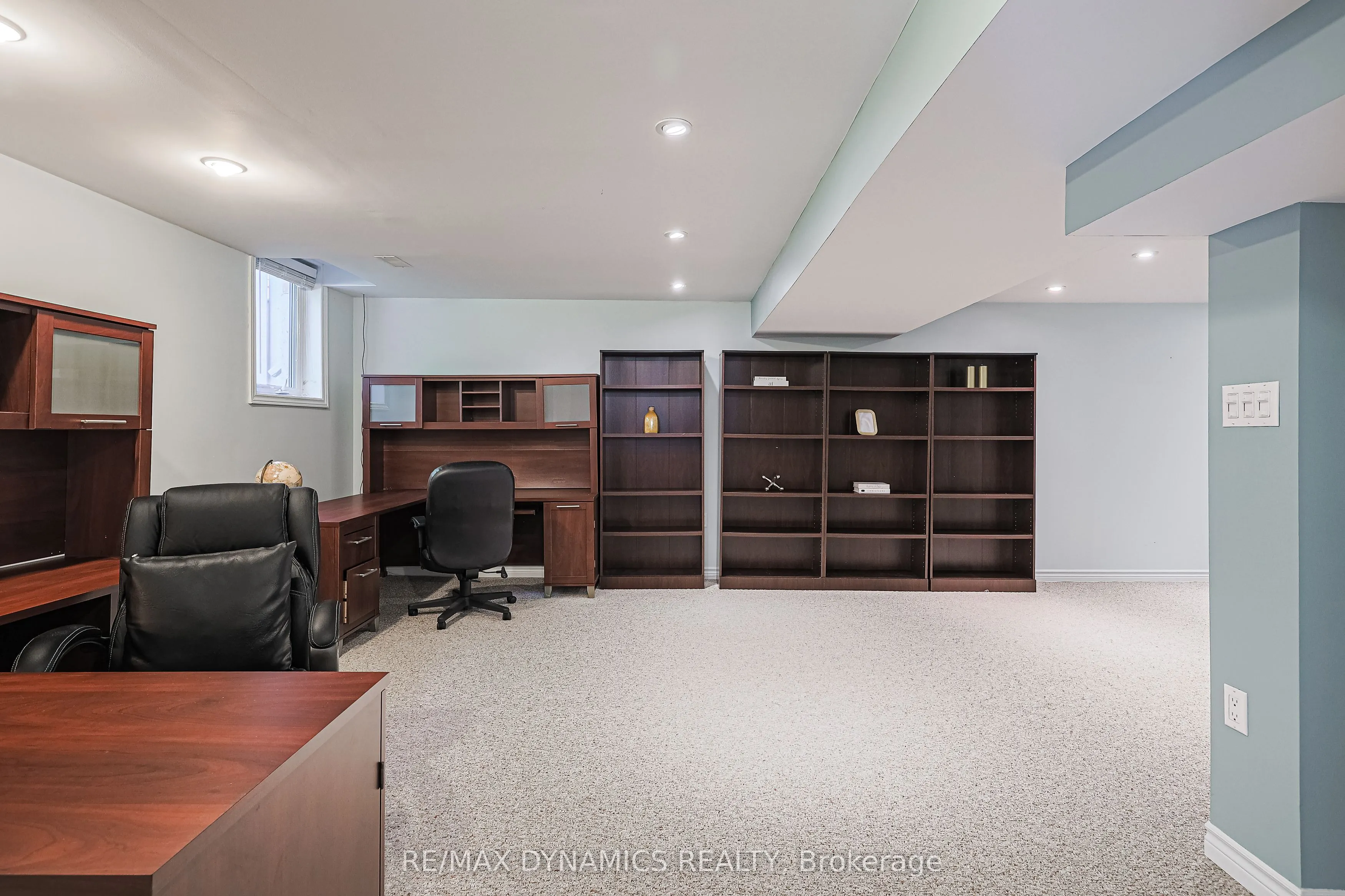 2381 GRAND OAK Trail