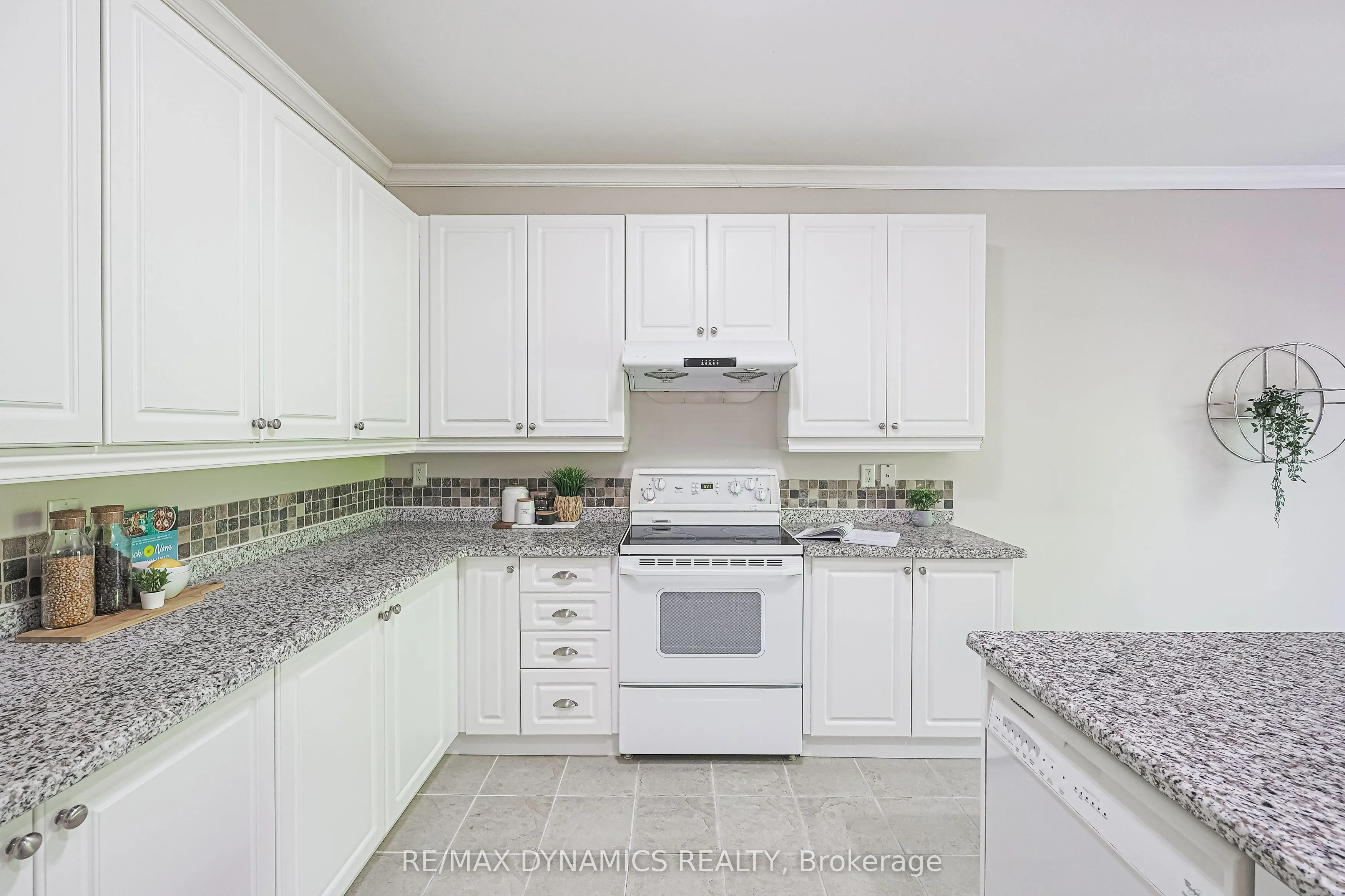 2381 GRAND OAK Trail