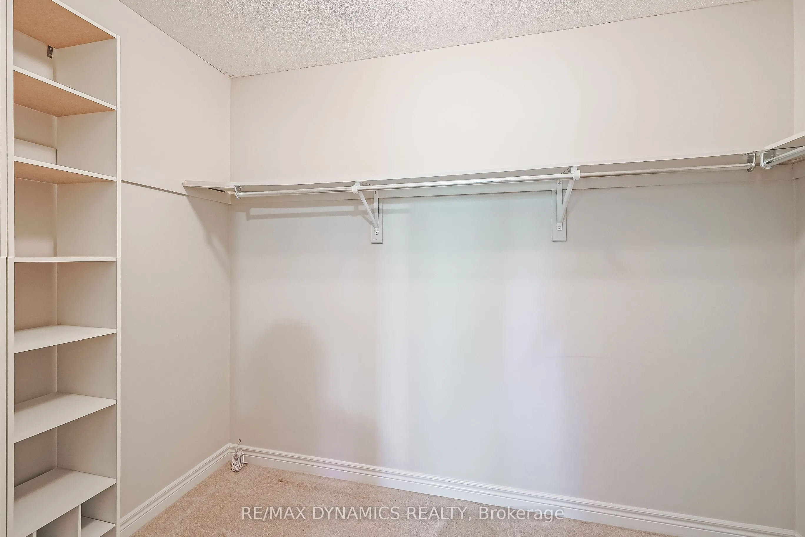 2381 GRAND OAK Trail