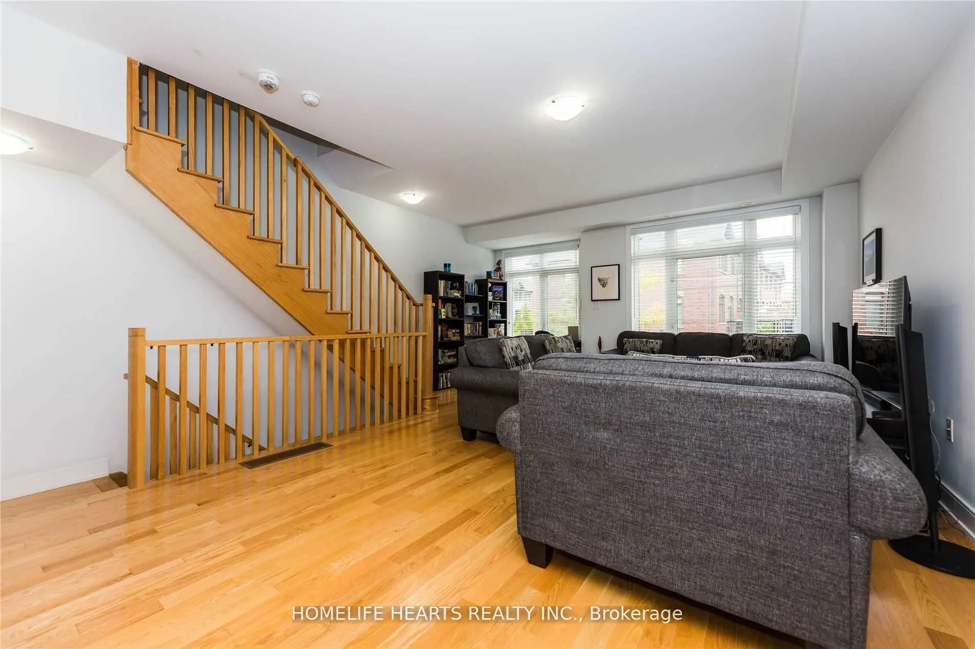 18 Whitehorn Lane