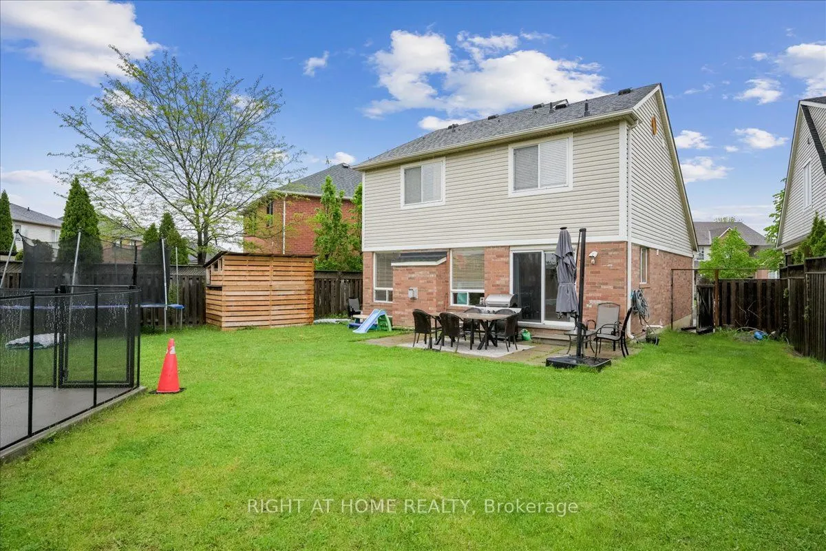 477 Farlow Crescent