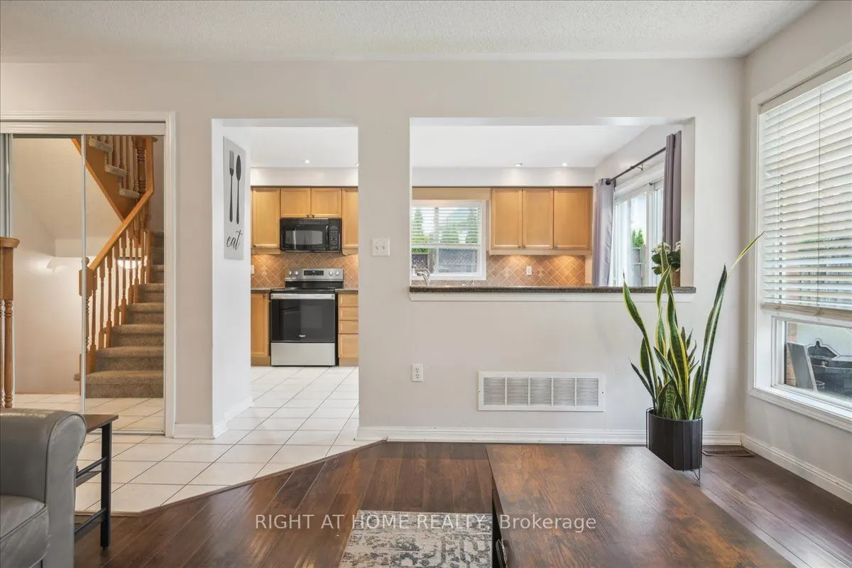 477 Farlow Crescent