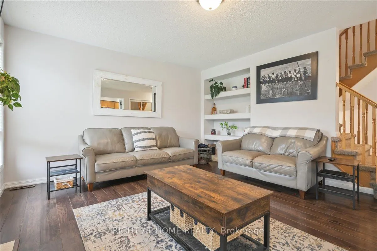 477 Farlow Crescent