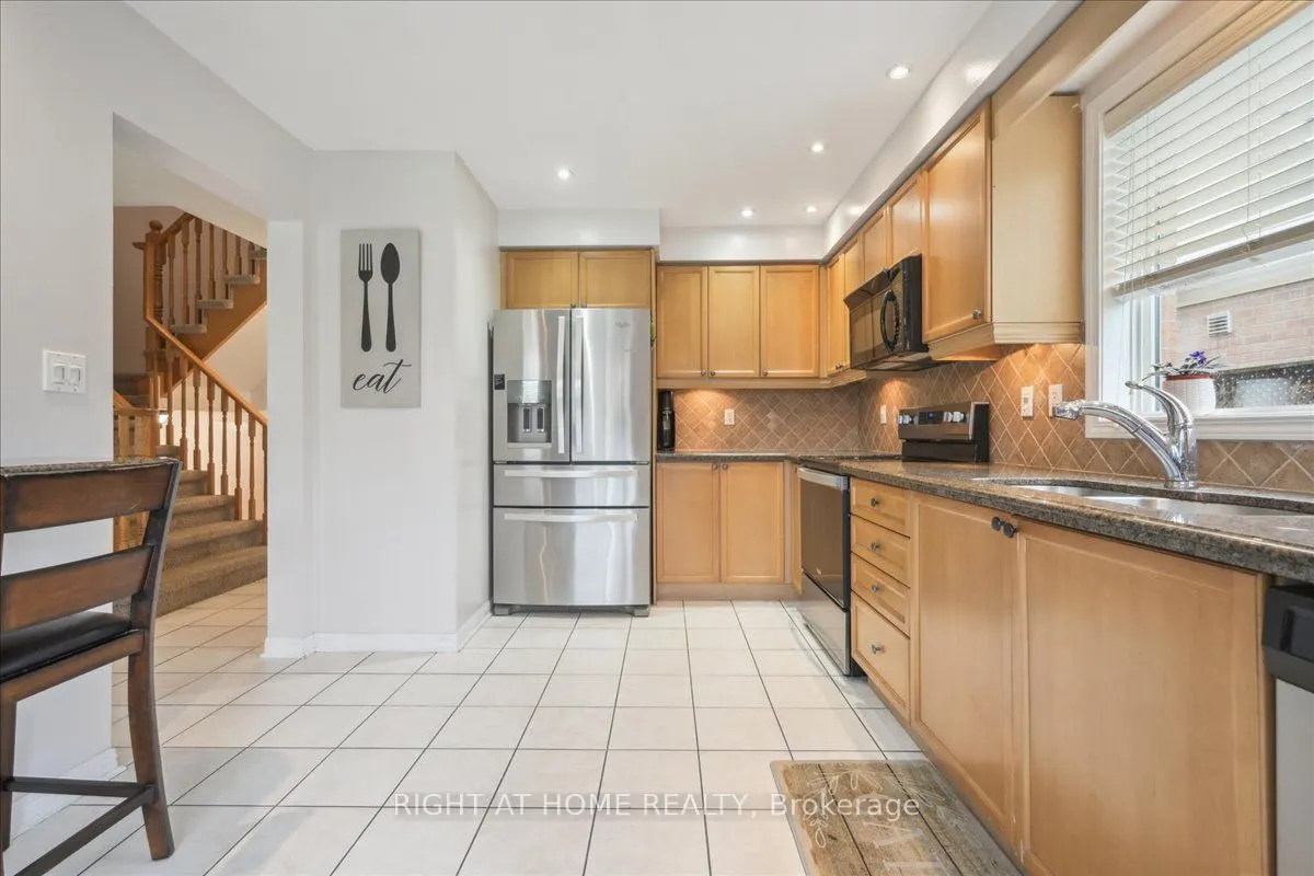 477 Farlow Crescent