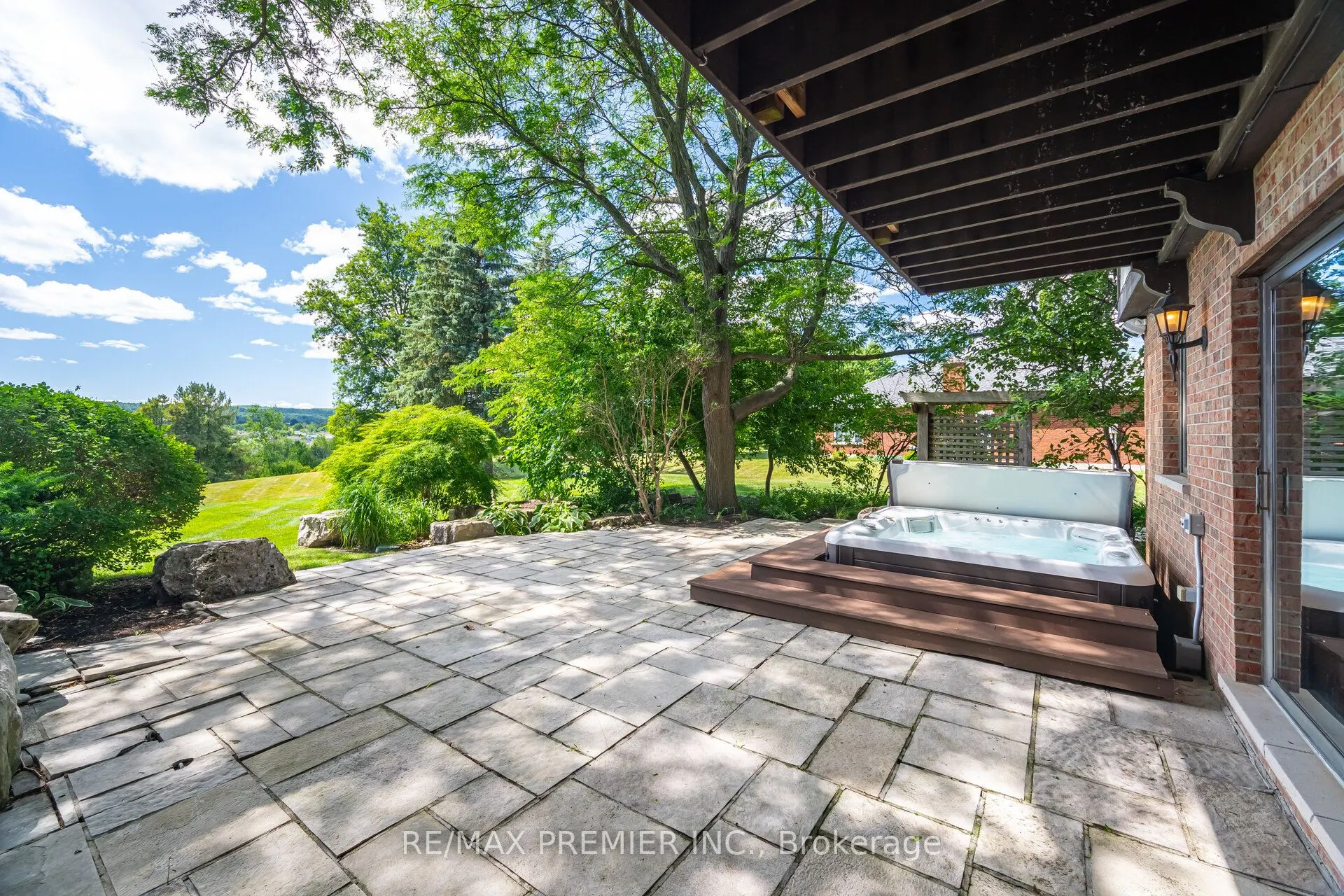 18 Ingleview Drive