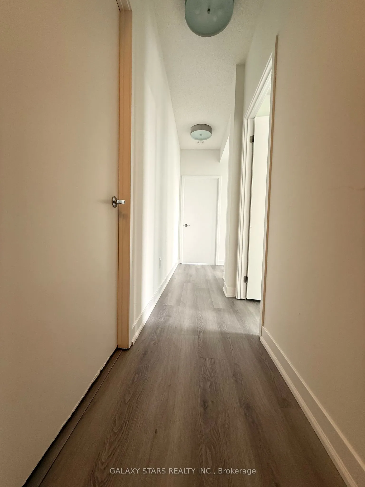 360 Square One Drive S, #1905