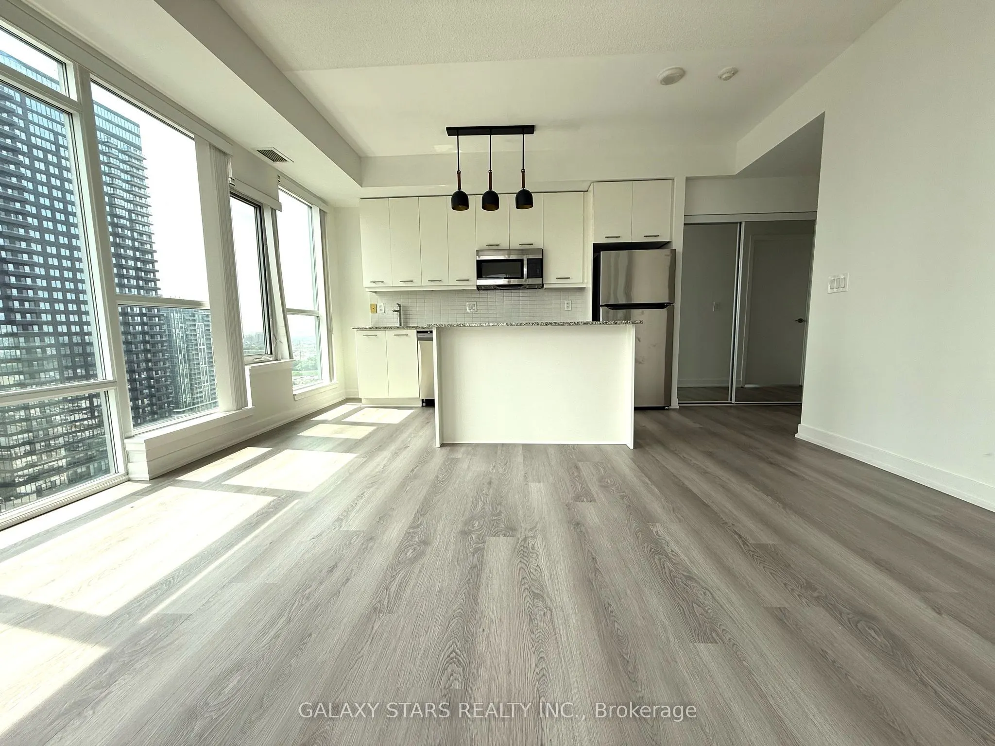 360 Square One Drive S, #1905