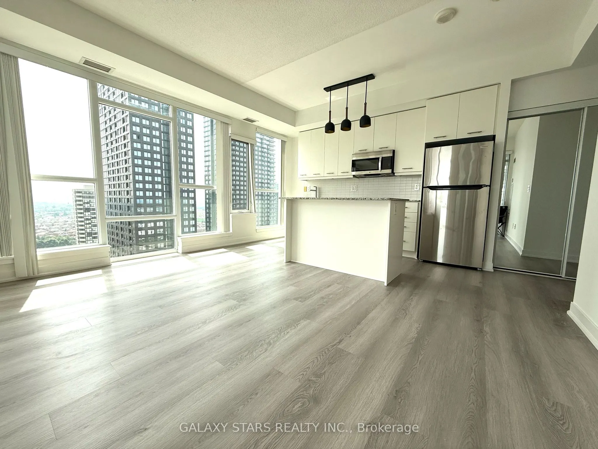 360 Square One Drive S, #1905