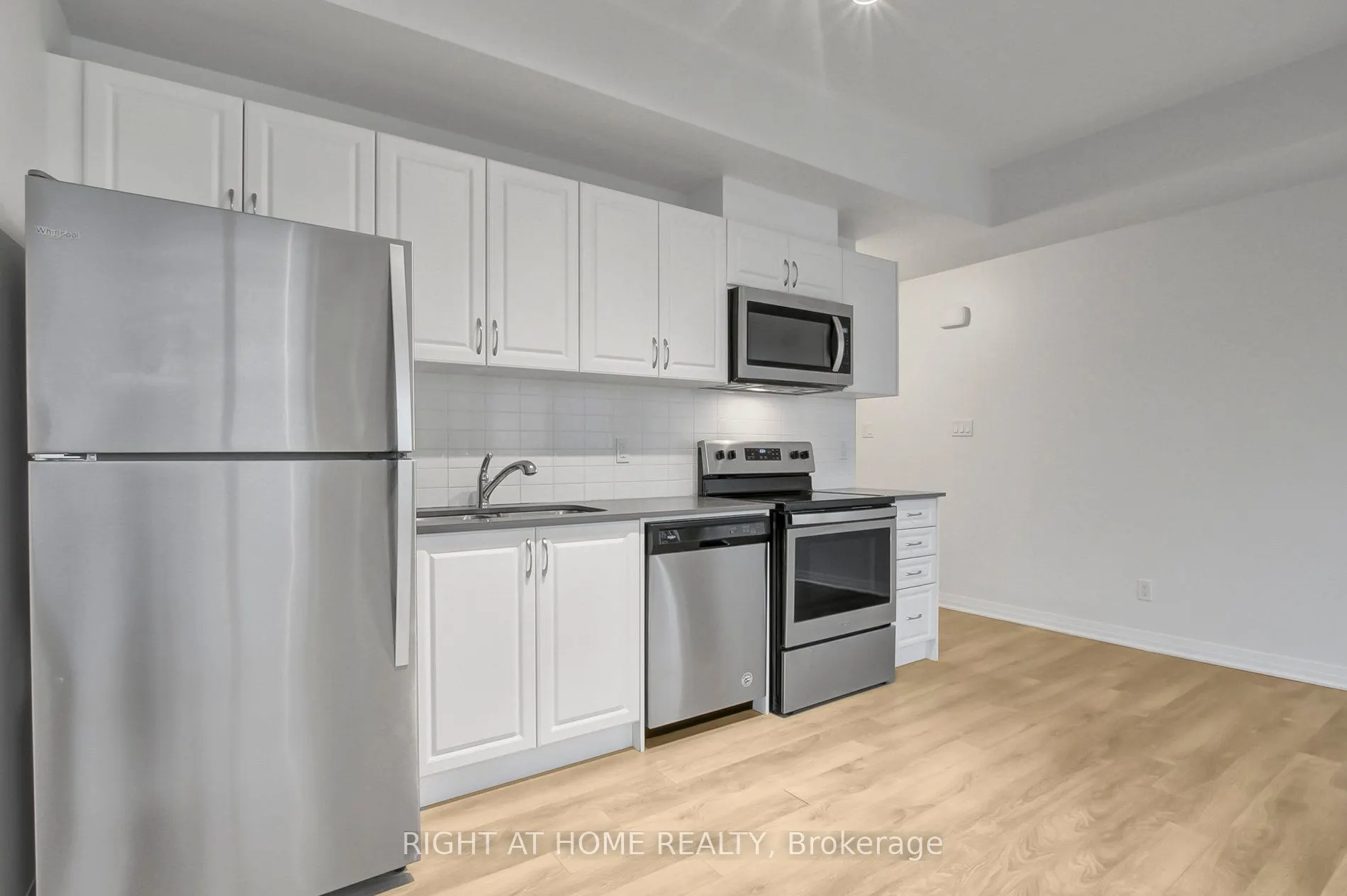 670 Atwater Avenue, #8