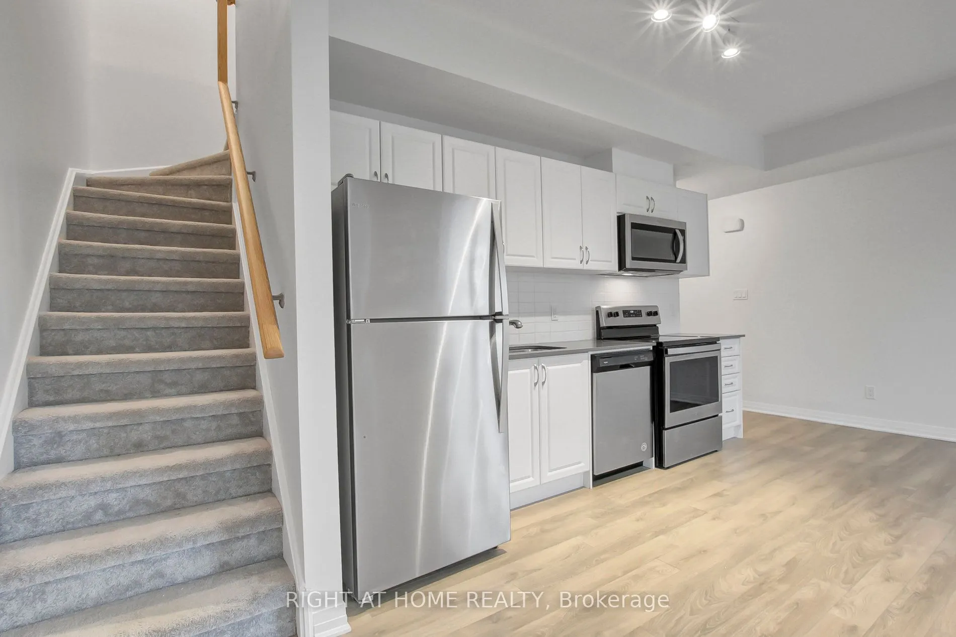 670 Atwater Avenue, #8