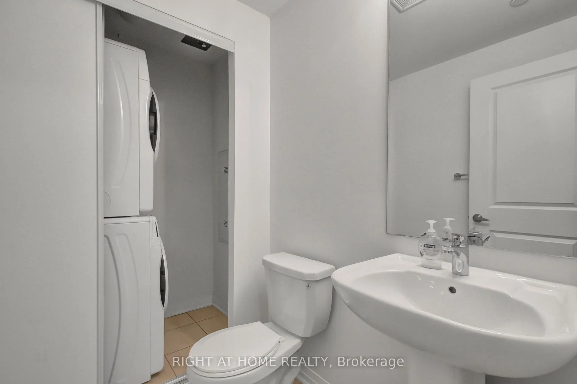 670 Atwater Avenue, #8