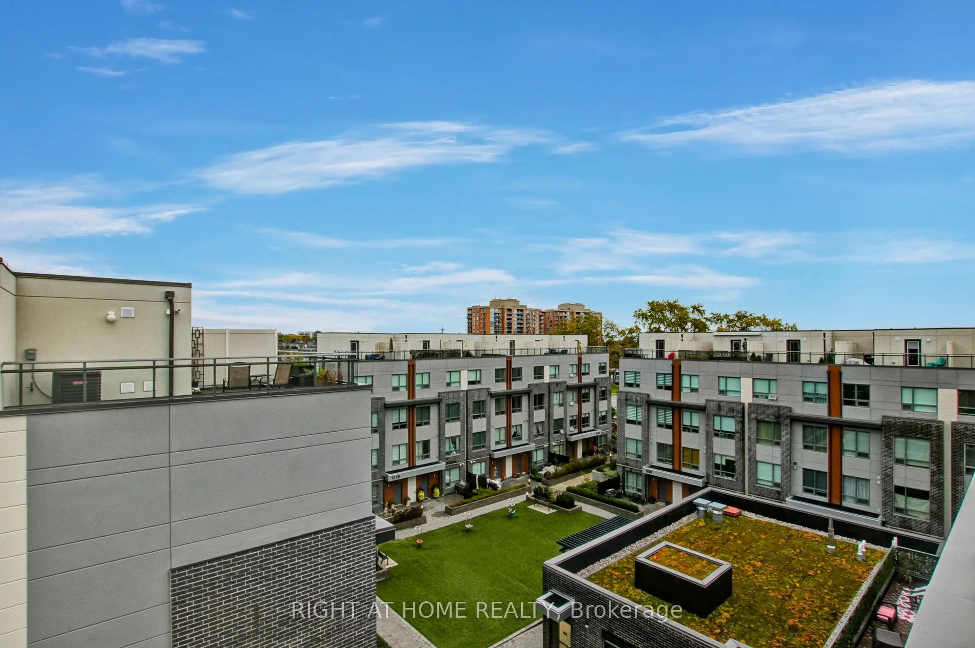 670 Atwater Avenue, #8