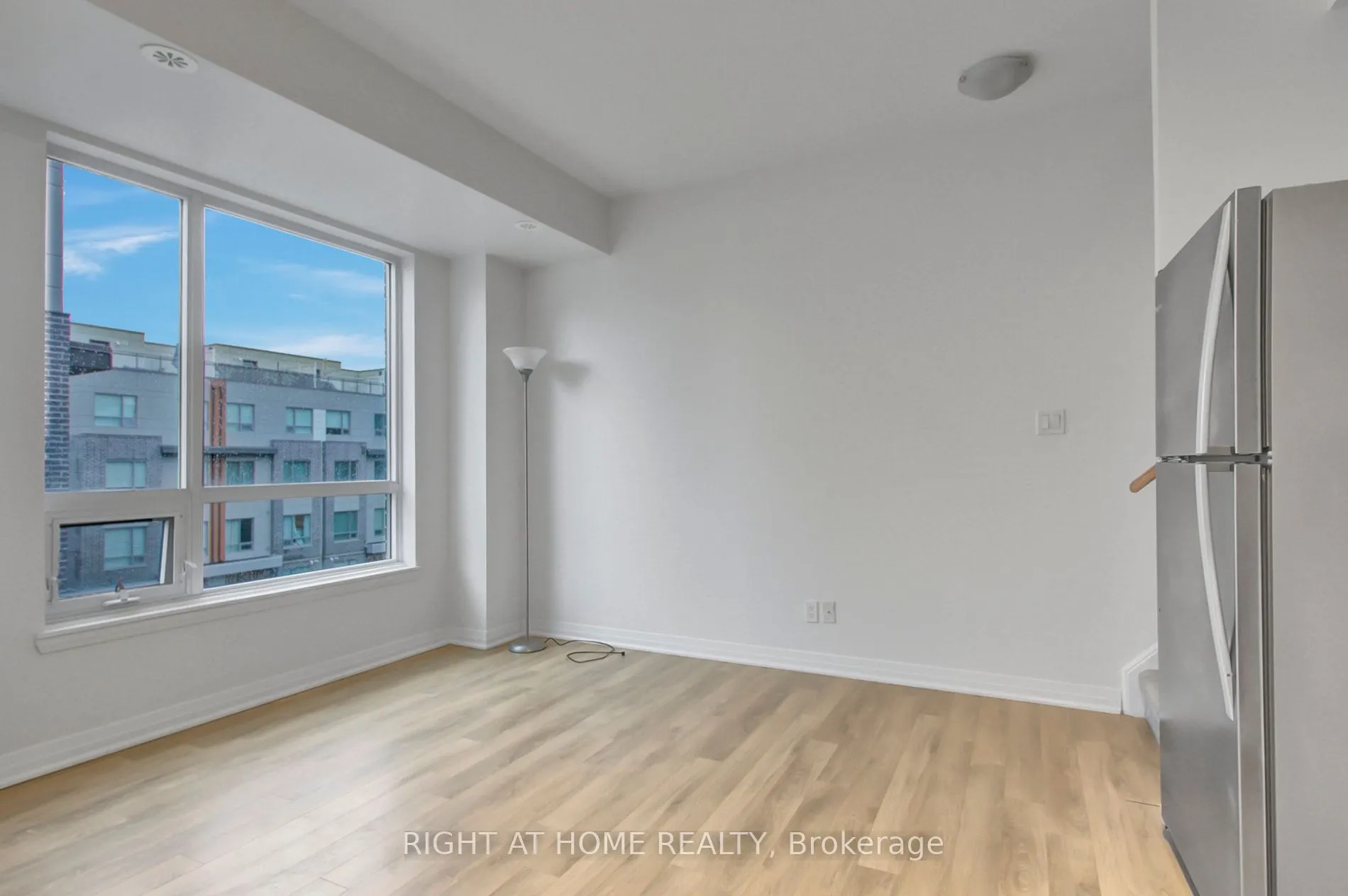 670 Atwater Avenue, #8
