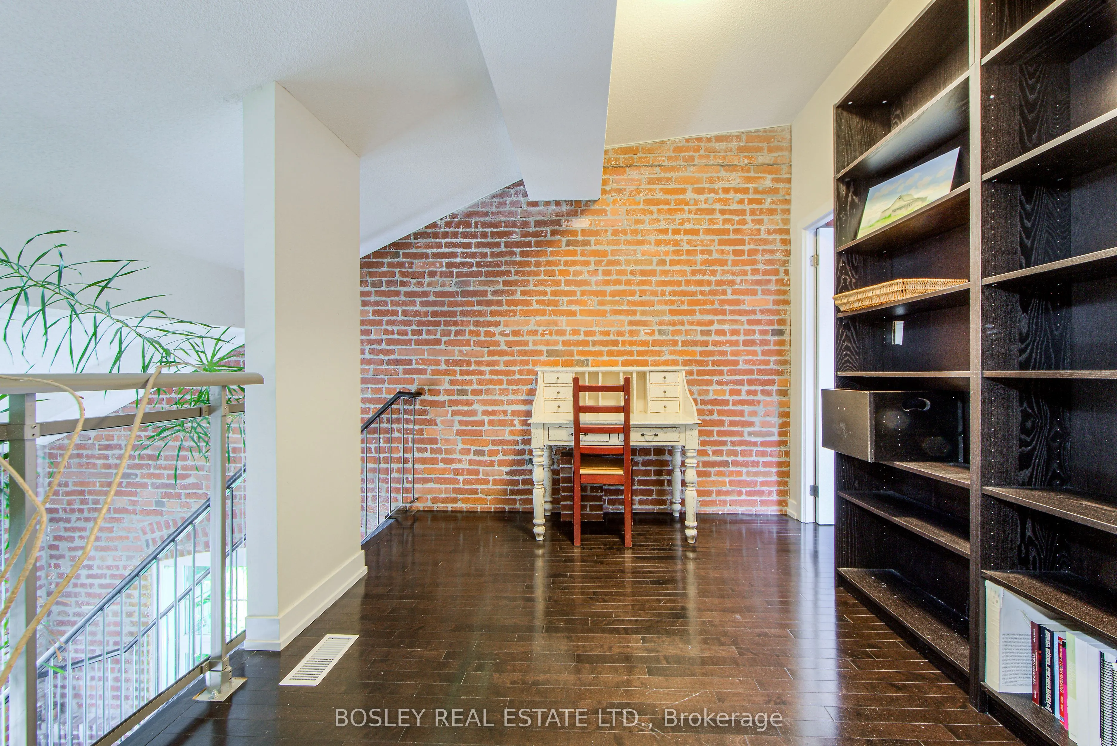 1100 Lansdowne Avenue, #338