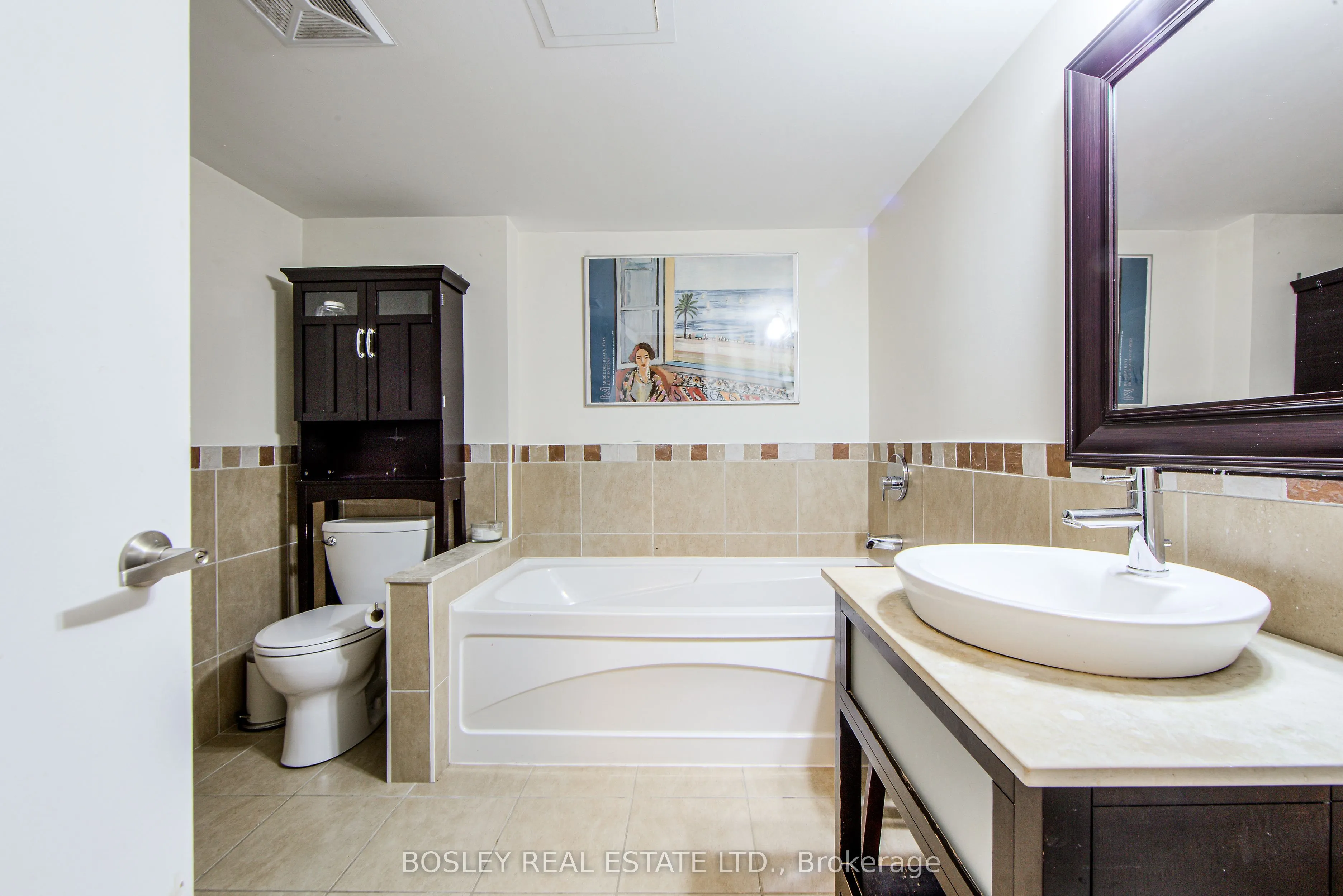 1100 Lansdowne Avenue, #338