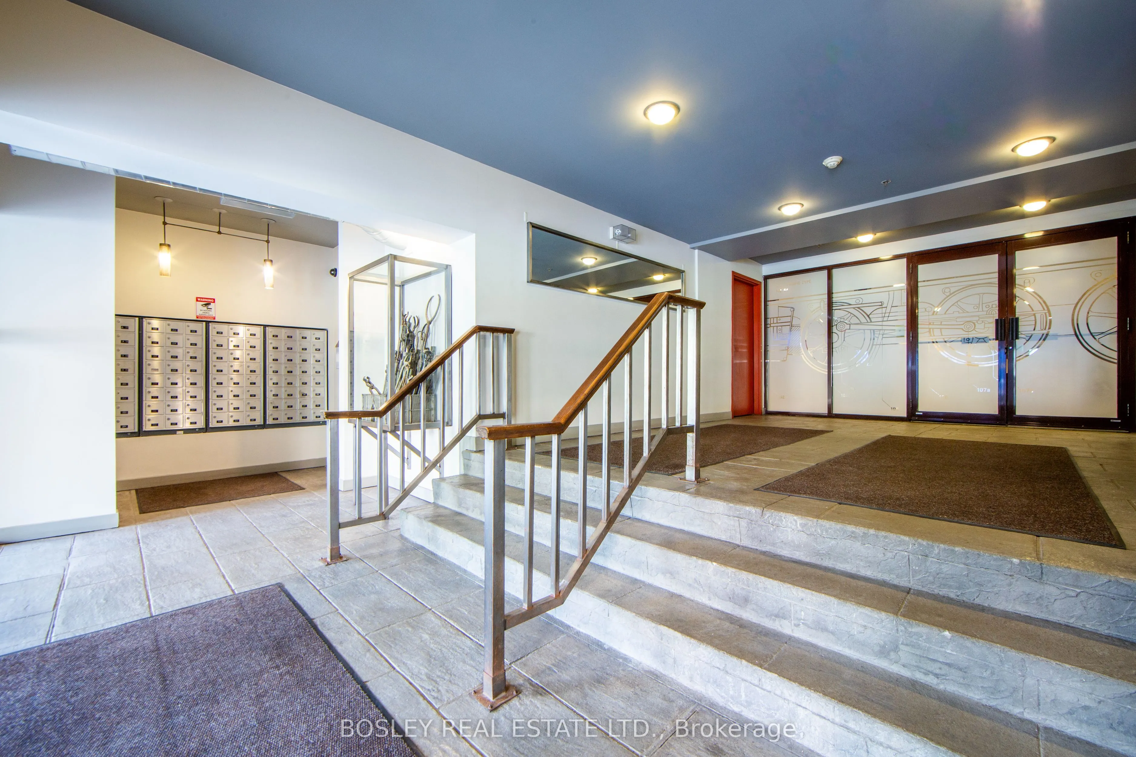 1100 Lansdowne Avenue, #338