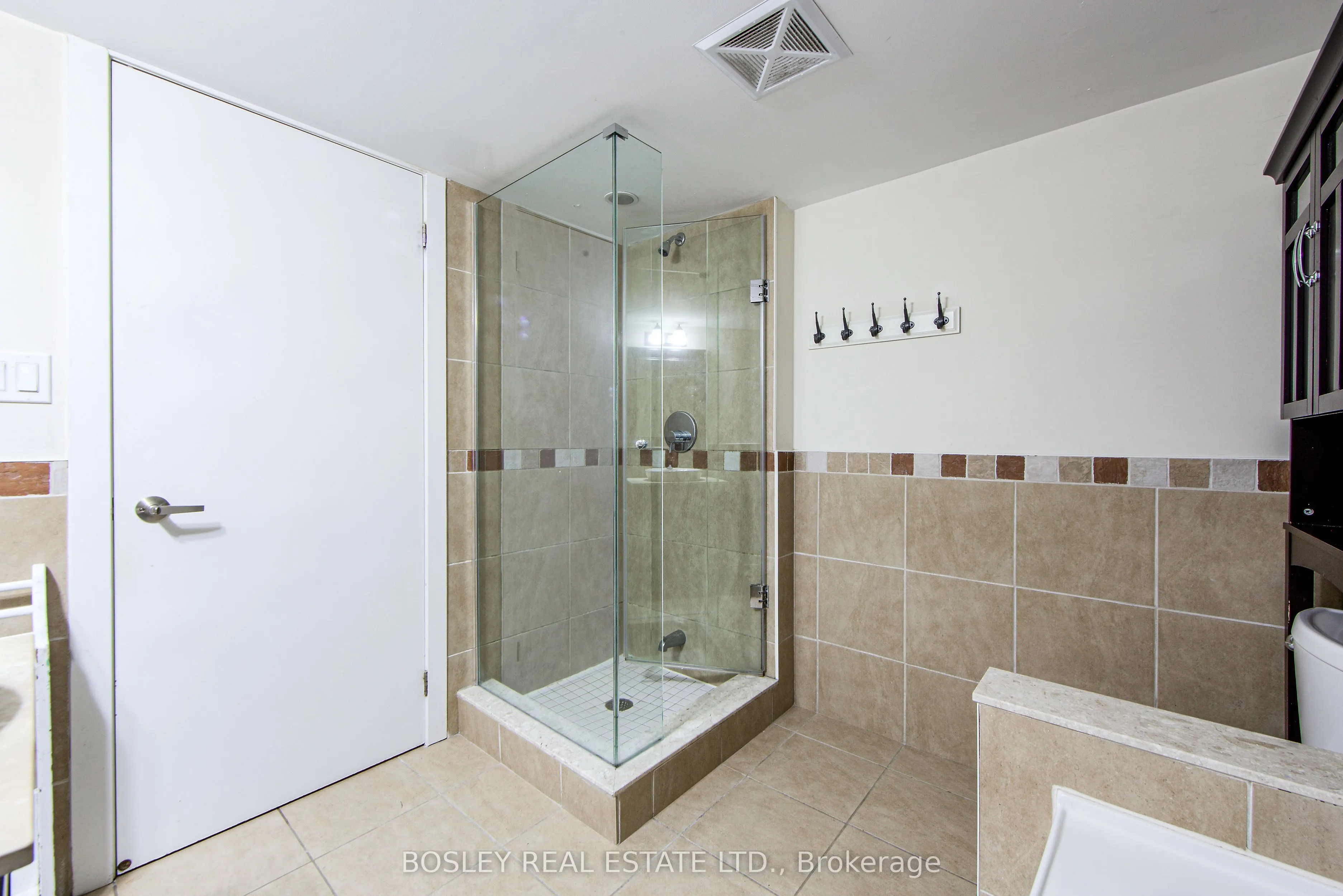 1100 Lansdowne Avenue, #338