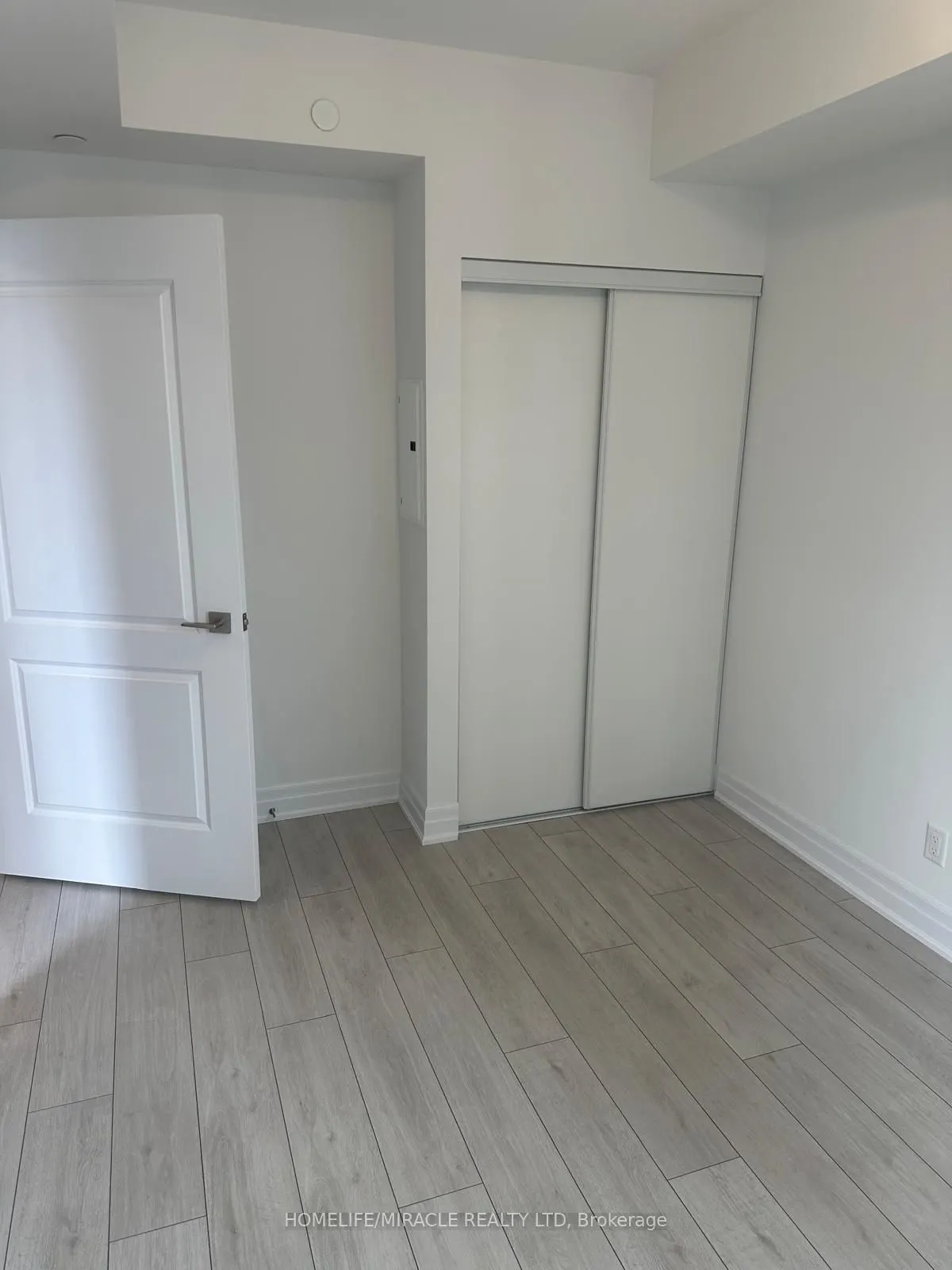 30 Elm Drive W, #909
