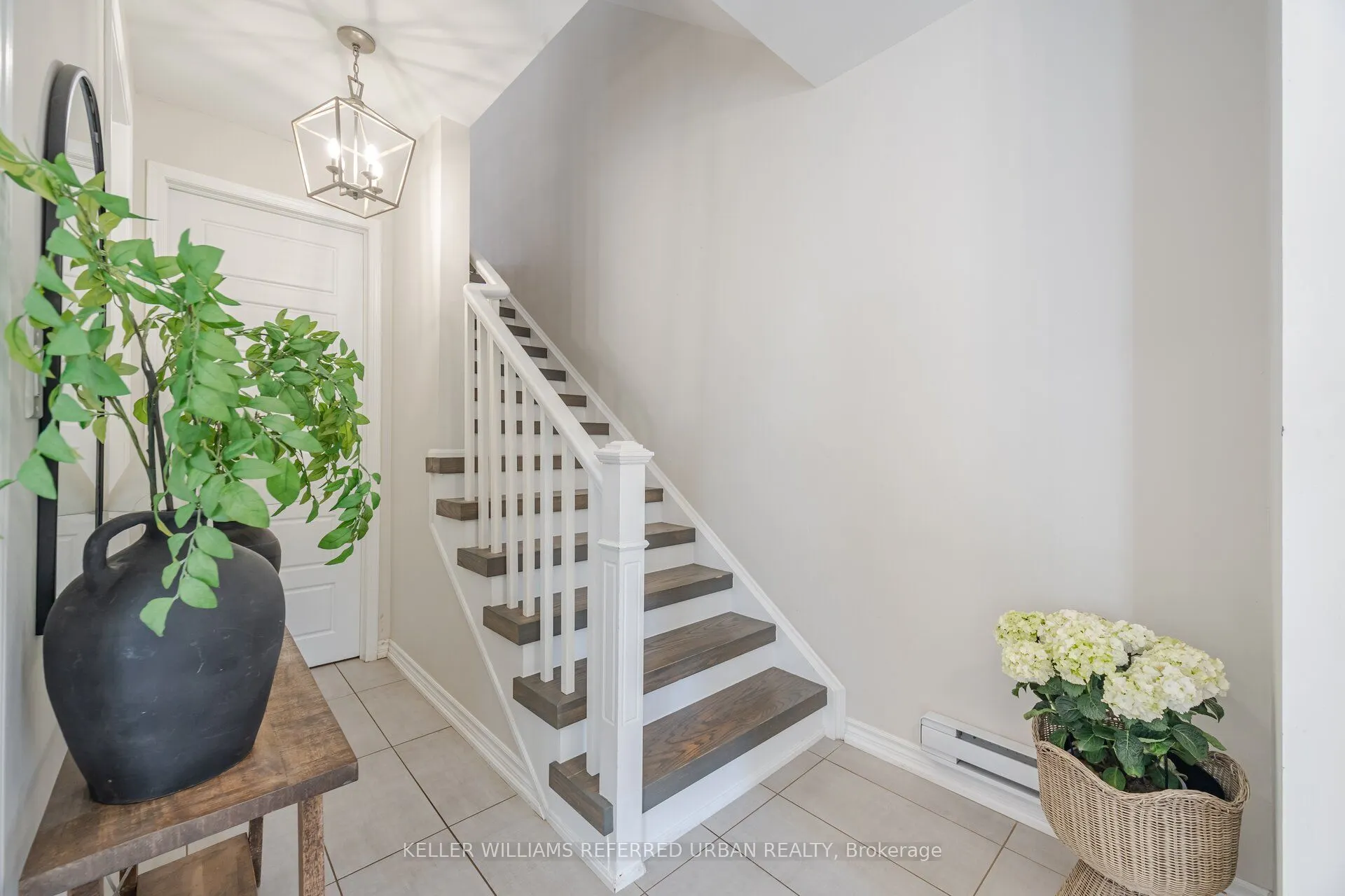 1222 Rose Way, #28
