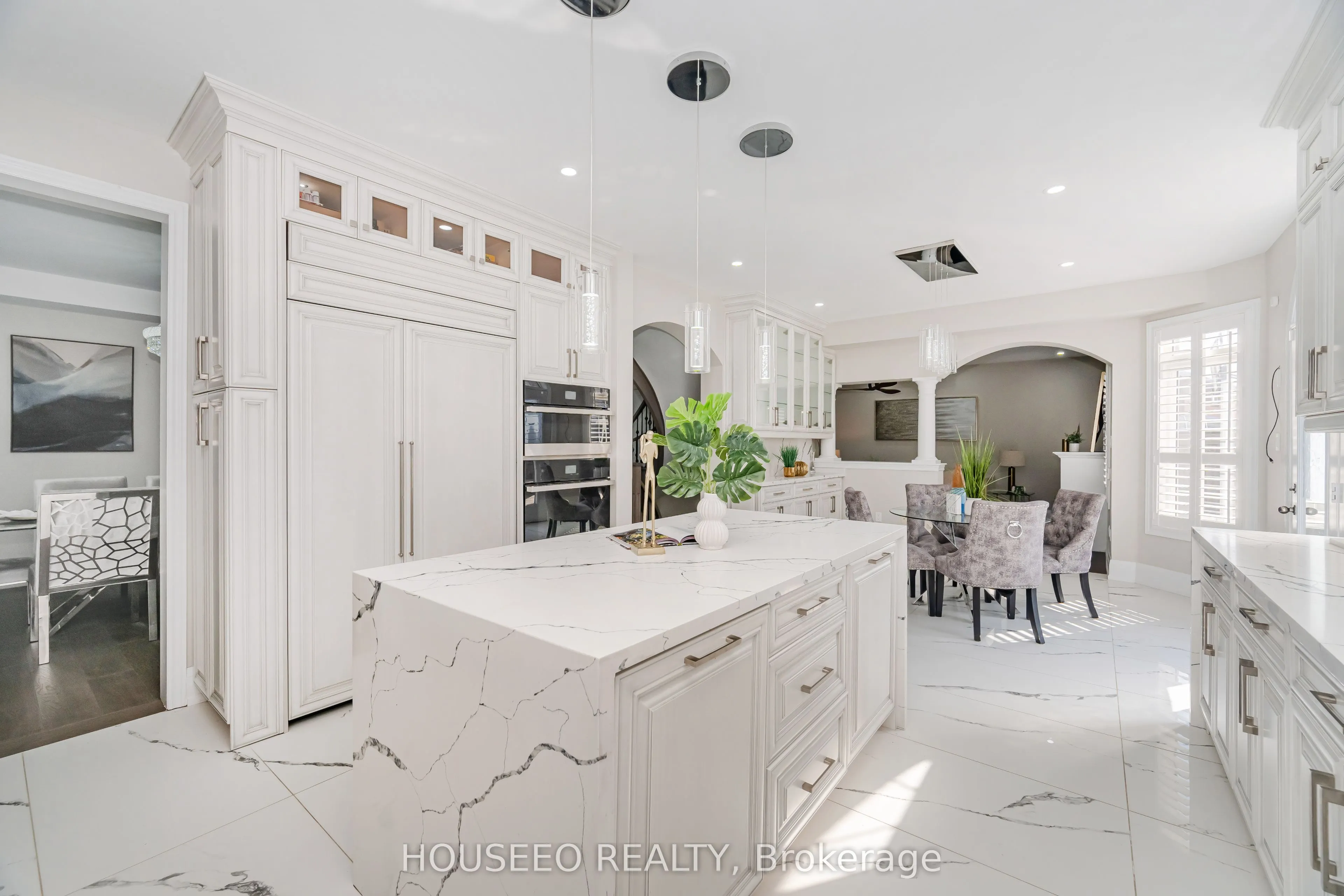 2 Richgrove Drive